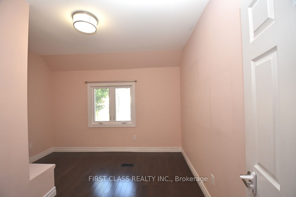 102 Greenwood Avenue Property Photo 14