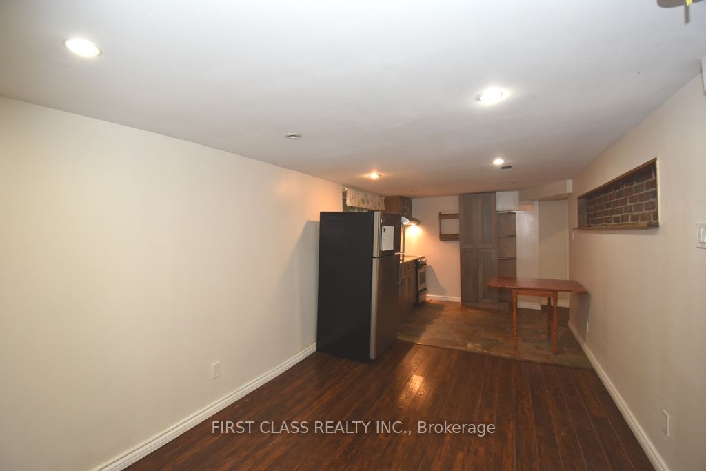 102 Greenwood Avenue Property Photo 23