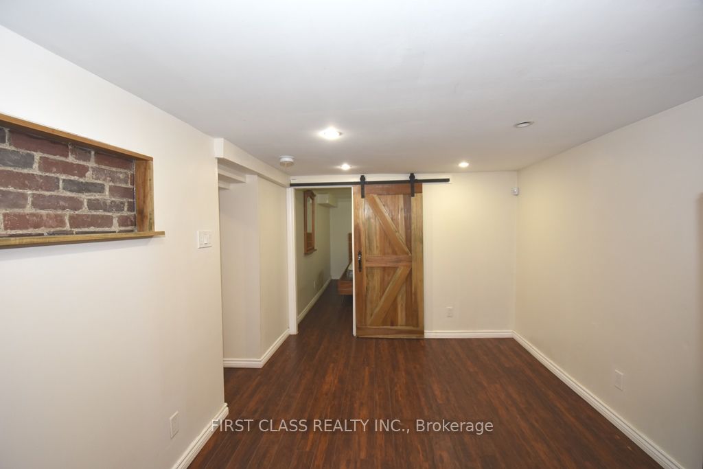 102 Greenwood Avenue Property Photo 25
