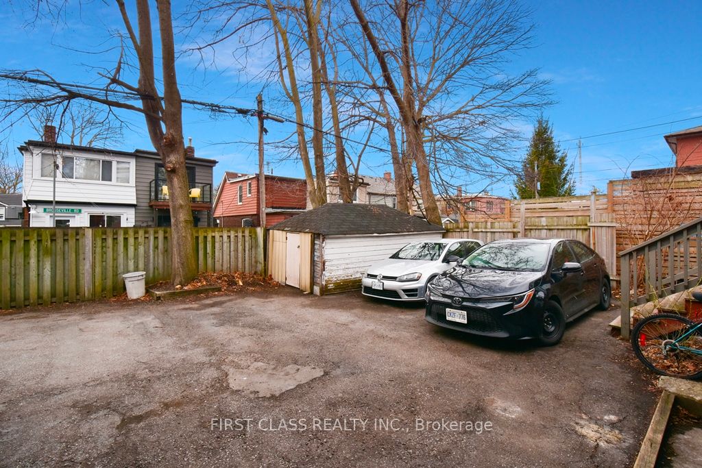 102 Greenwood Avenue Property Photo 28