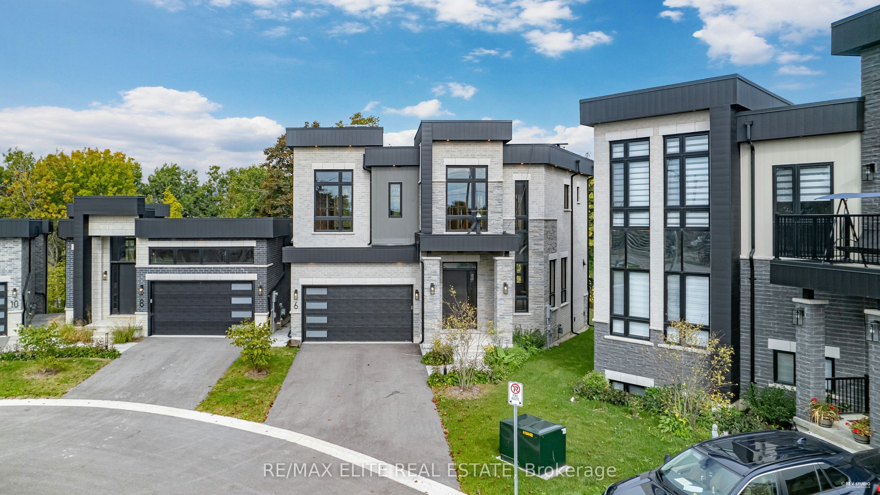 6 Tidmarsh Ln Property Photo