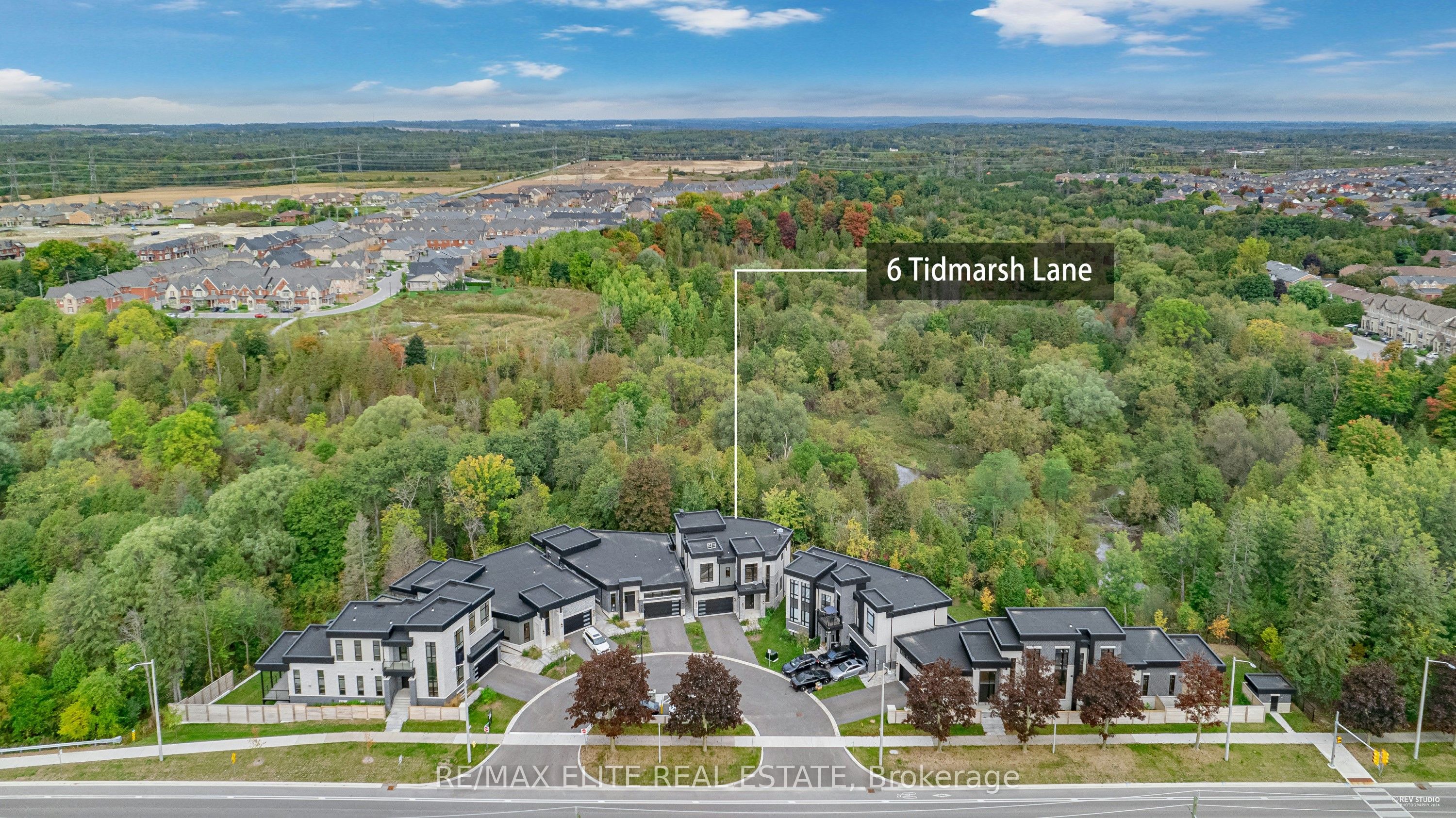 6 Tidmarsh Lane Property Photo 2