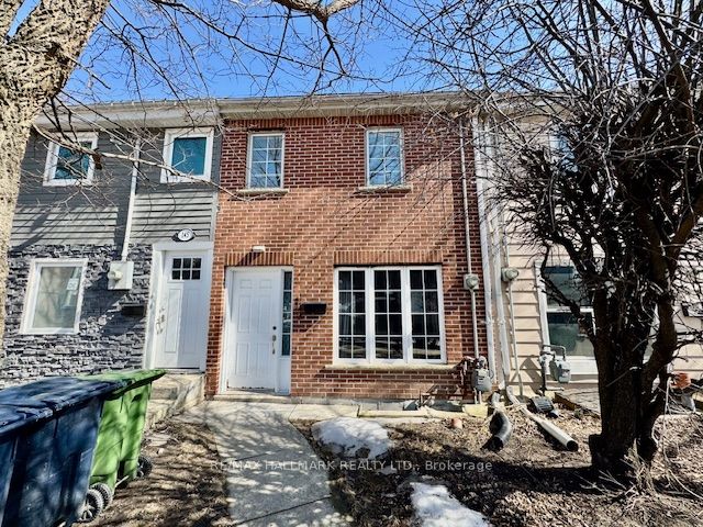 143 Munro Street Property Photo