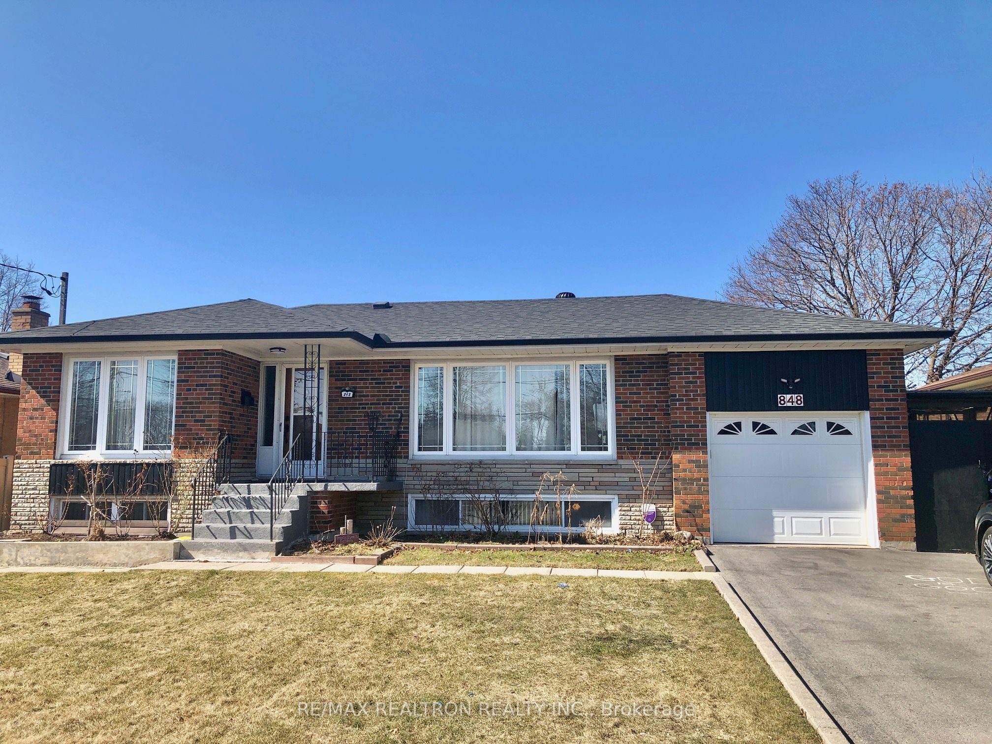 848 Scarborough Golfclub Road Property Photo