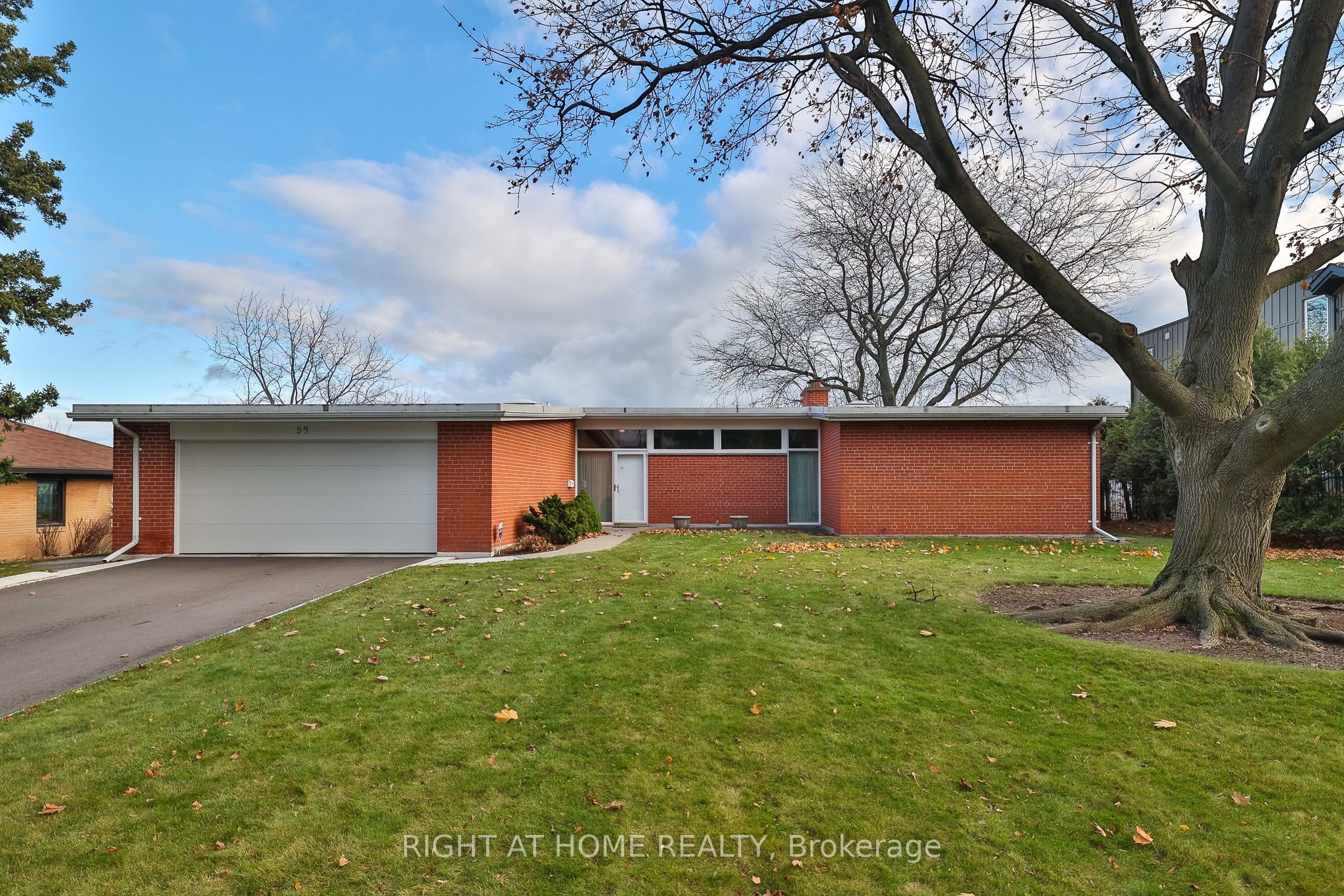 59 Hill Crescent Property Photo 5