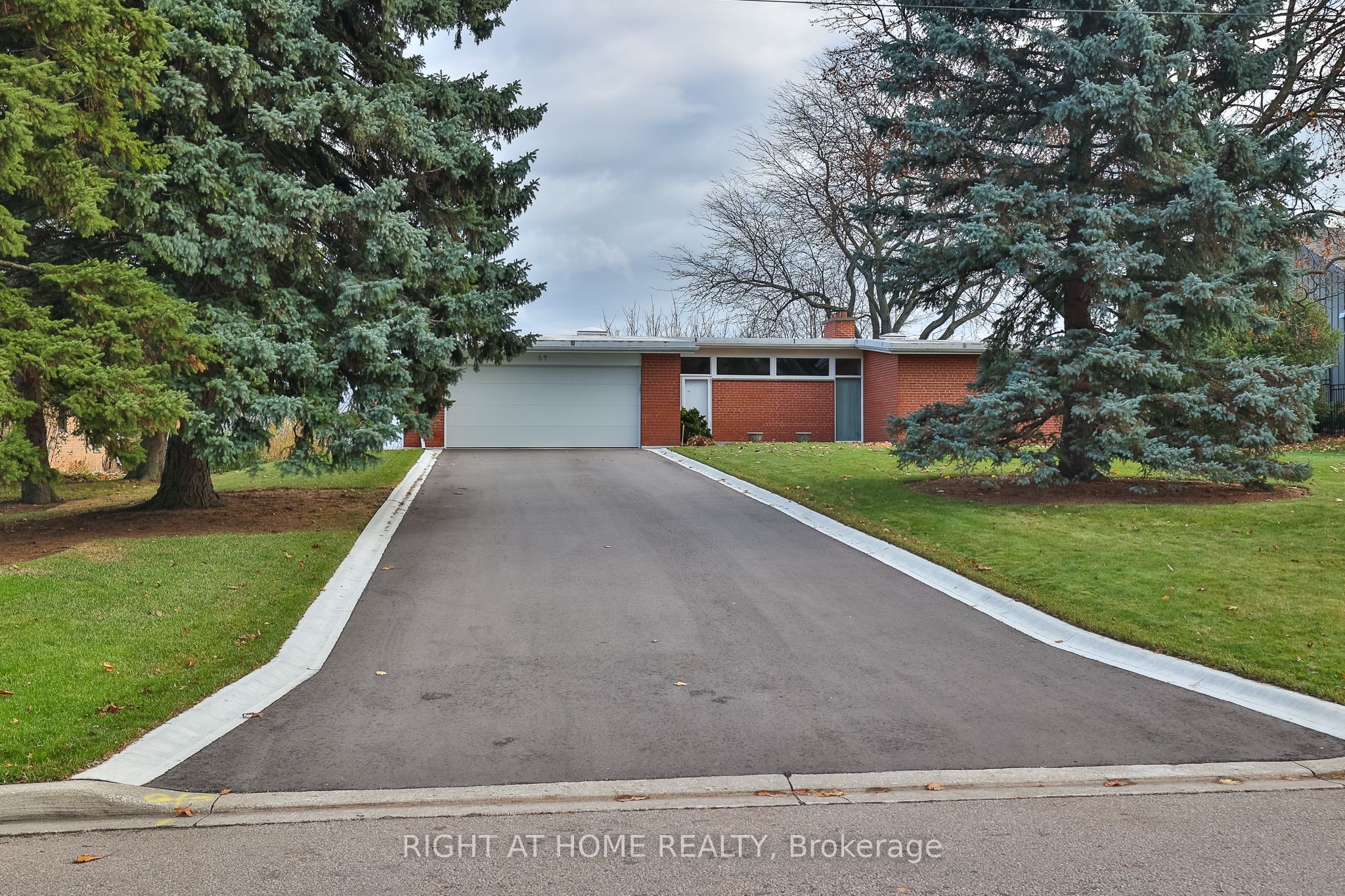 59 Hill Crescent Property Photo 7