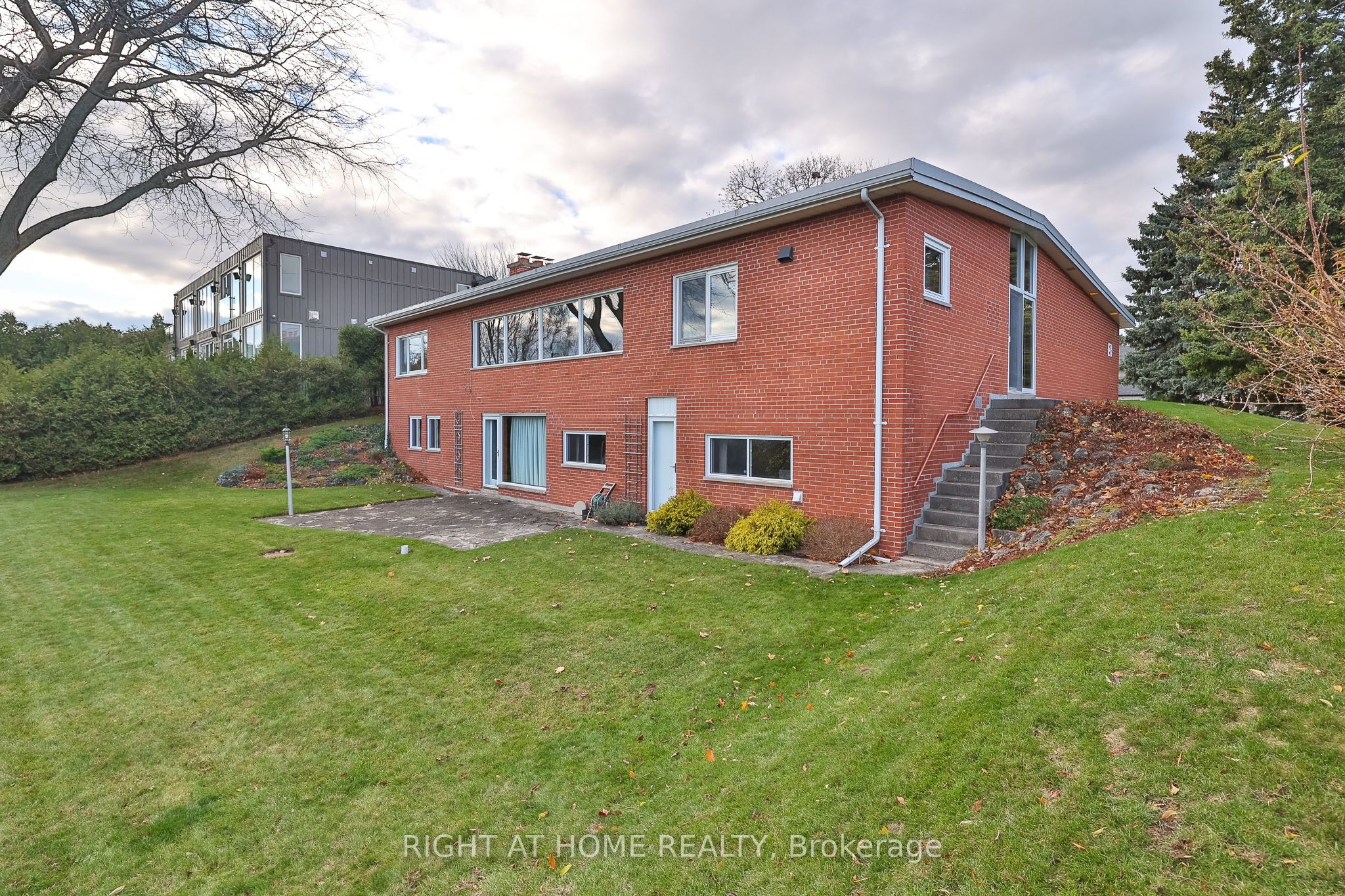 59 Hill Crescent Property Photo 45