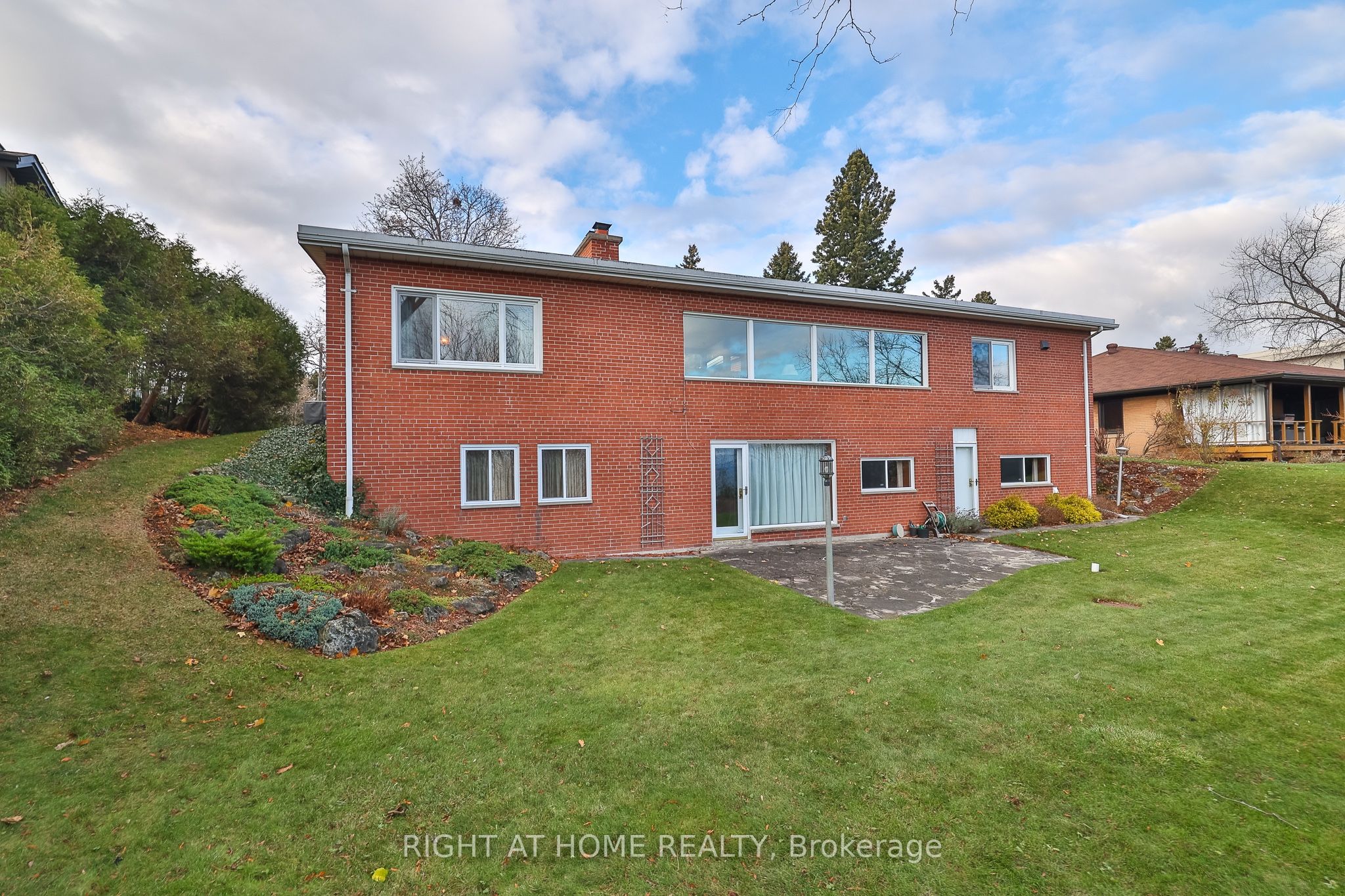 59 Hill Crescent Property Photo 47
