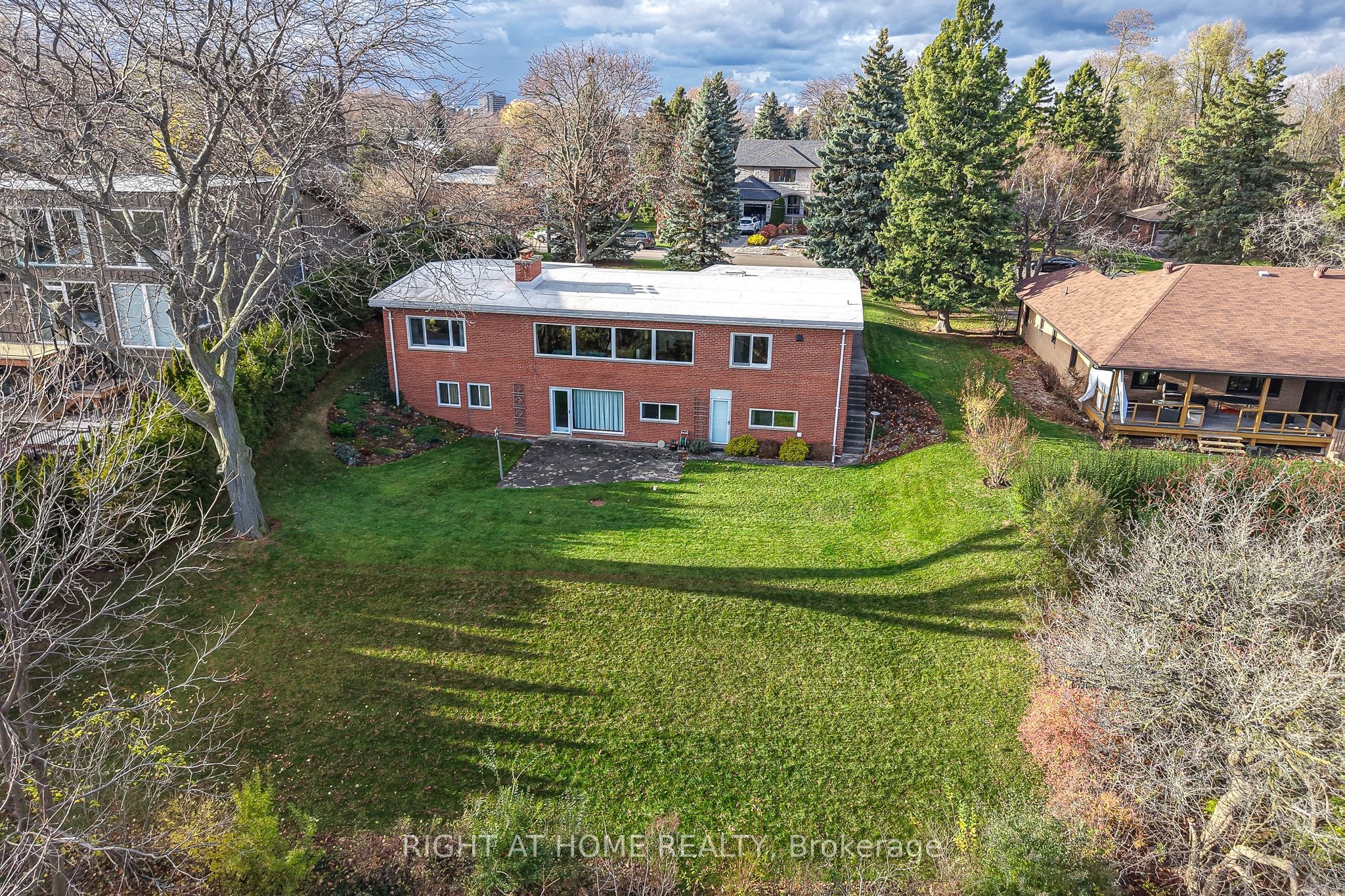 59 Hill Crescent Property Photo 48