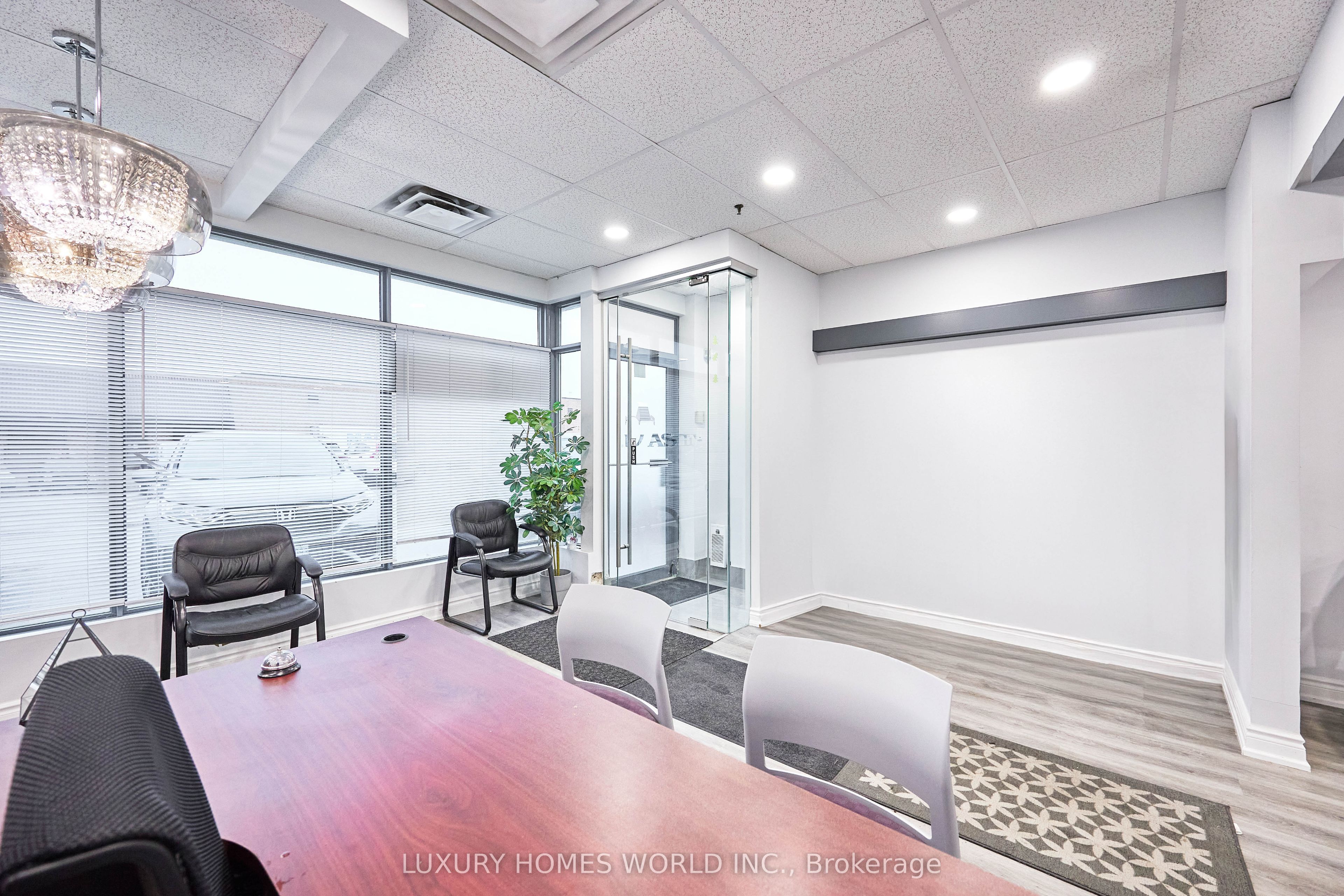 #18 - 110 Ironside Crescent Property Photo 8