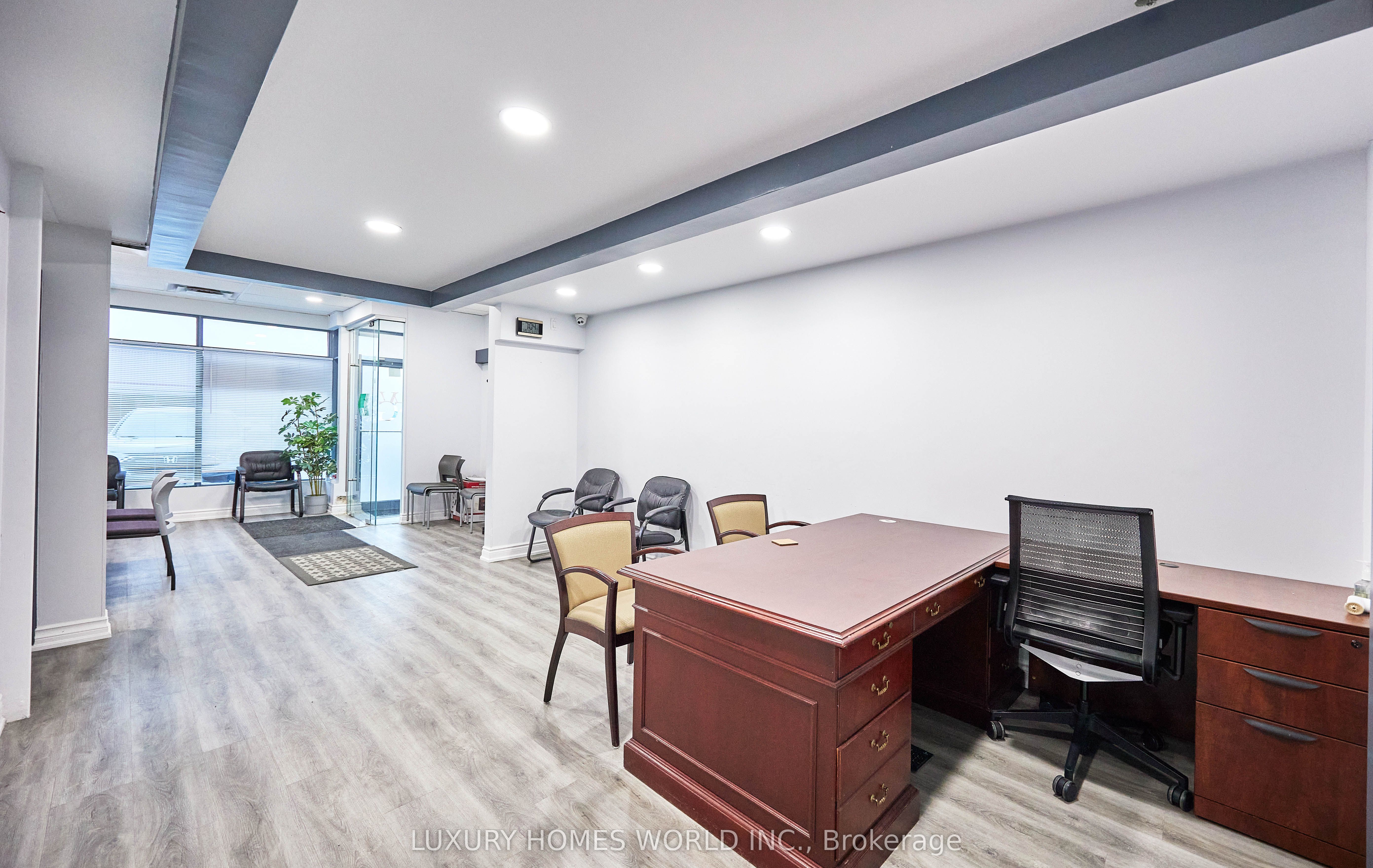 #18 - 110 Ironside Crescent Property Photo 13