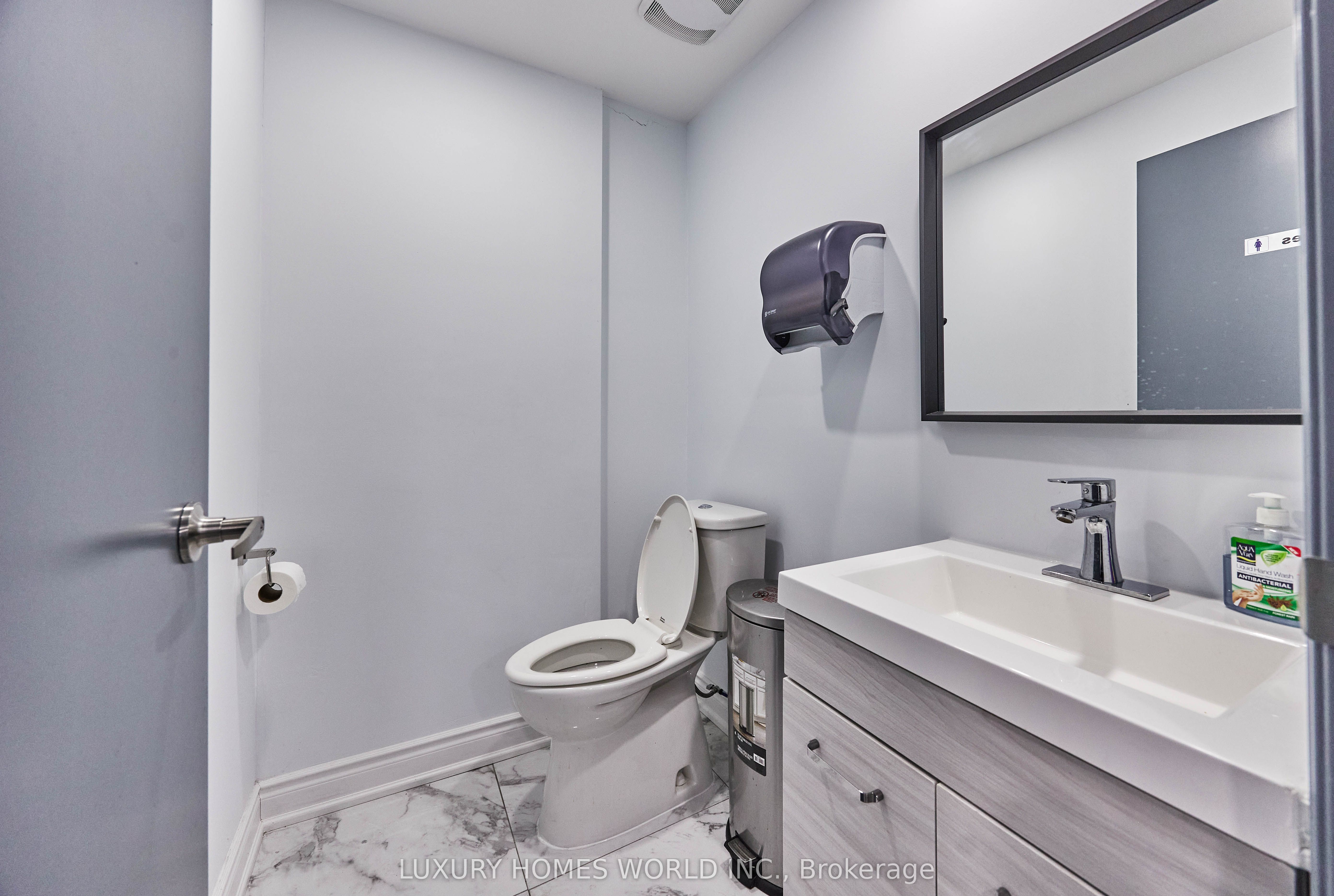 #18 - 110 Ironside Crescent Property Photo 24