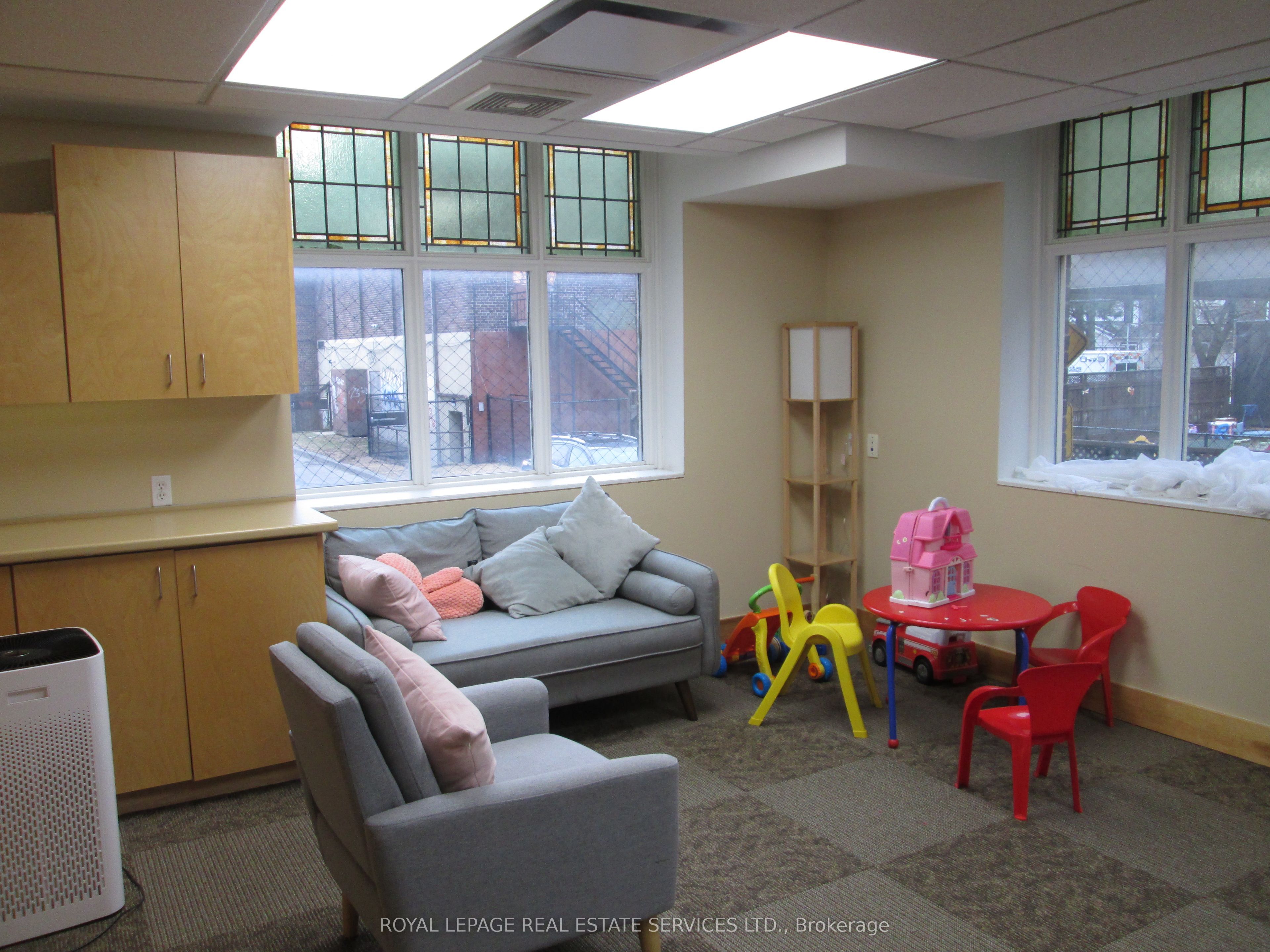 2550 Danforth Avenue Property Photo 6