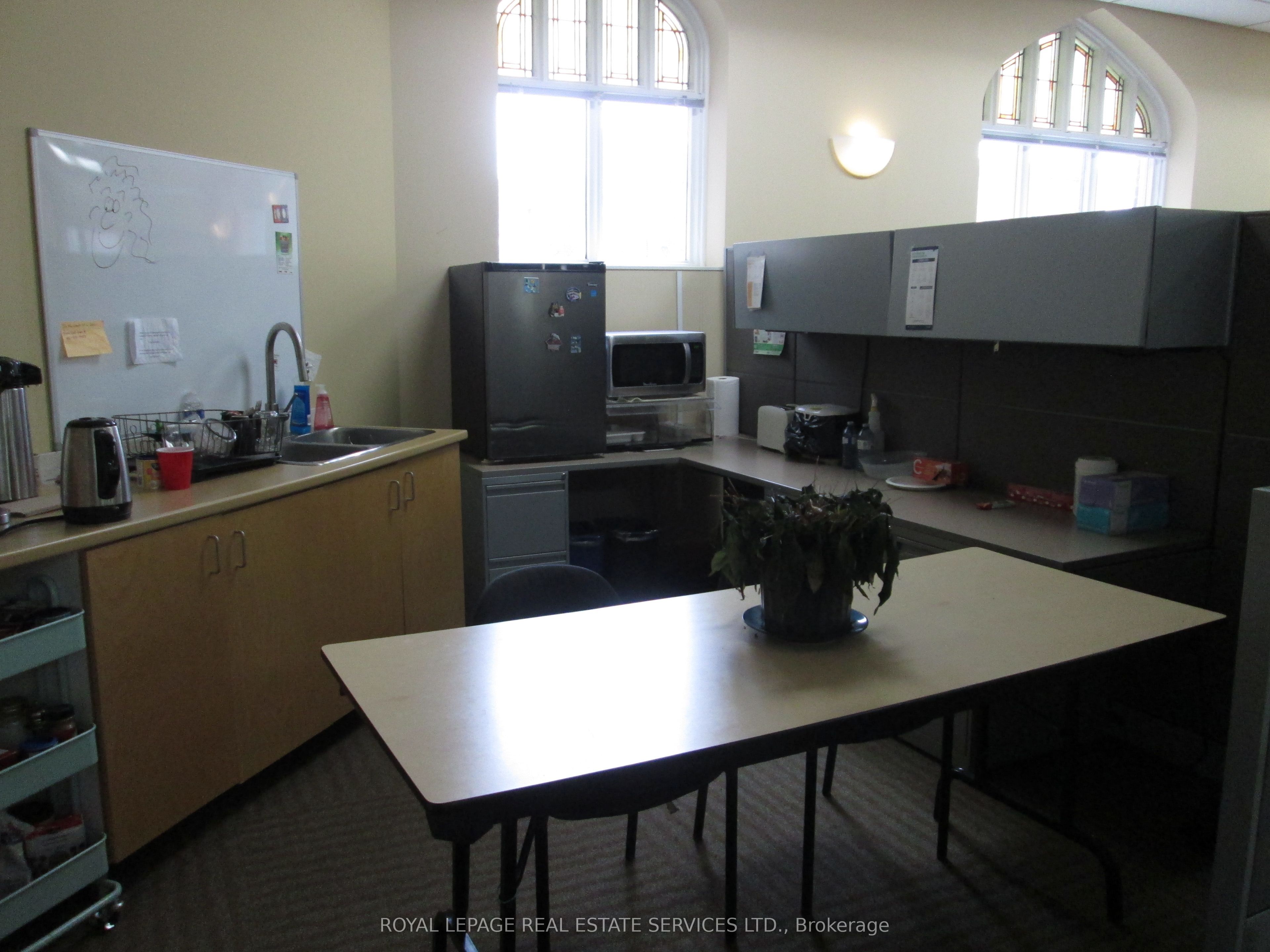2550 Danforth Avenue Property Photo 11