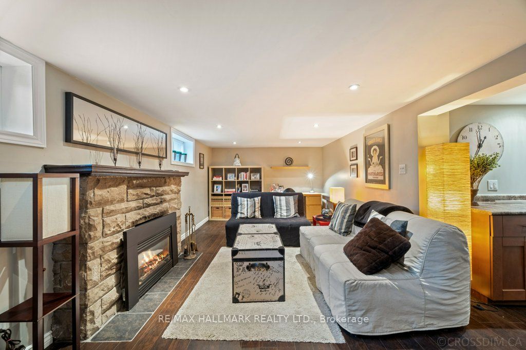 #lower Level - 4 Four Oaks Gate Property Photo 5