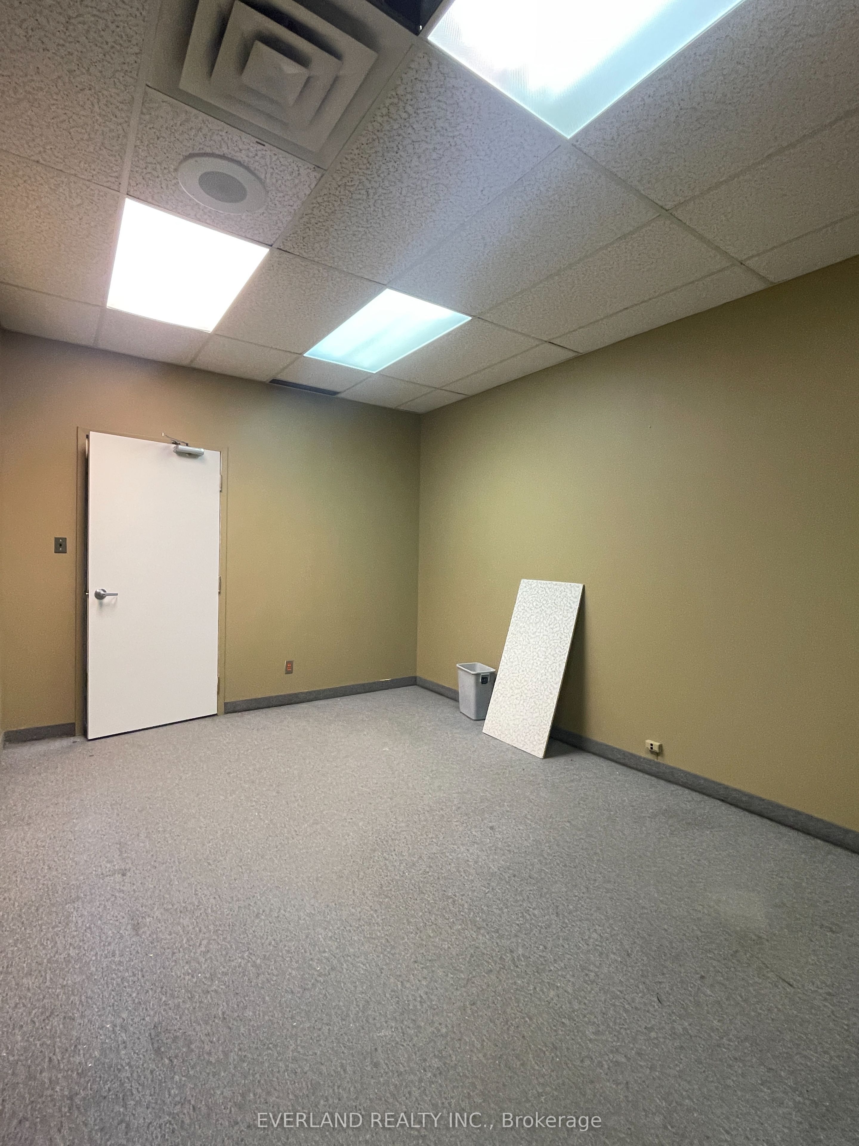 #201 - 3601 Victoria Park Avenue Property Photo 1
