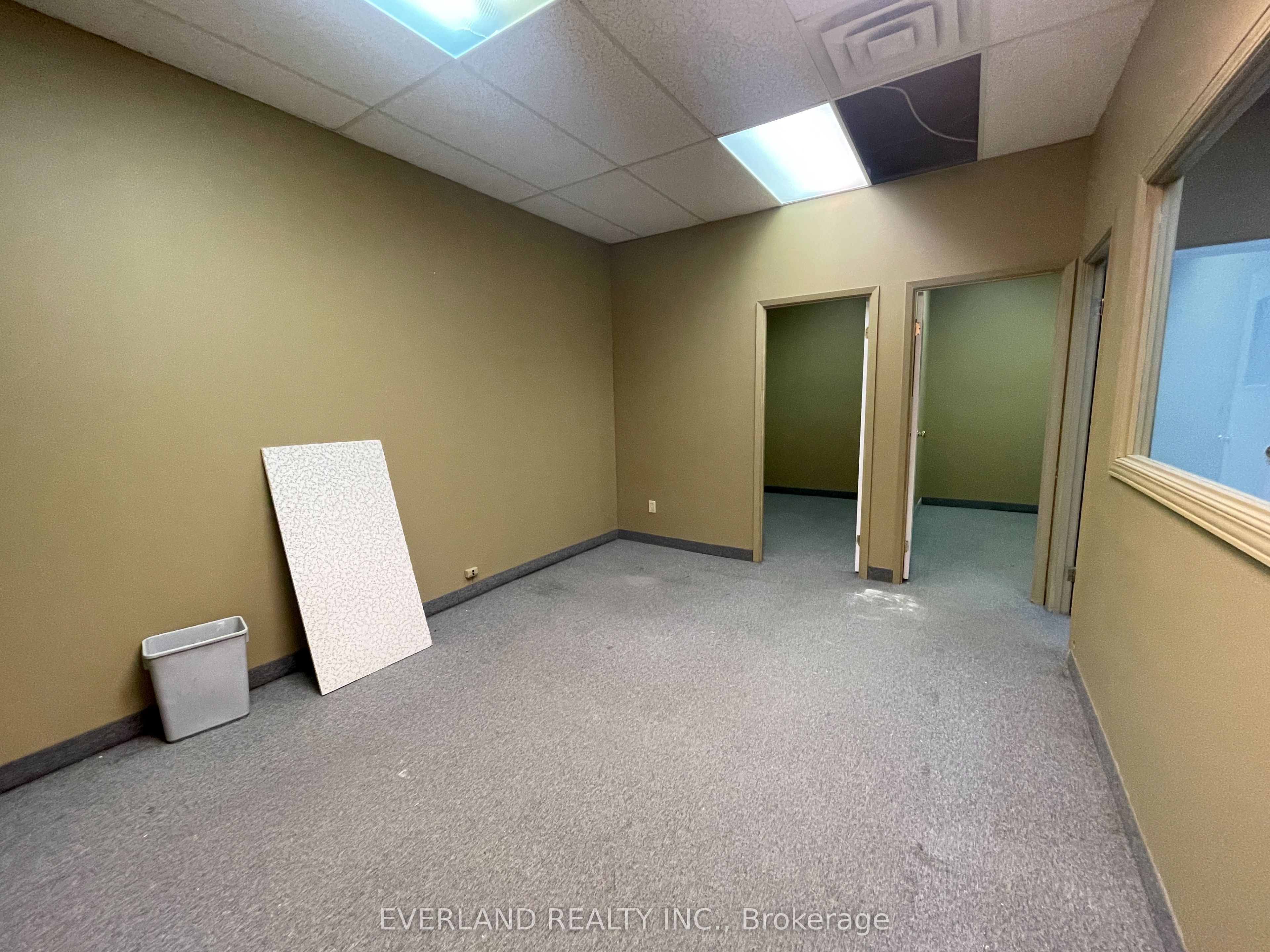 #201 - 3601 Victoria Park Avenue Property Photo 2