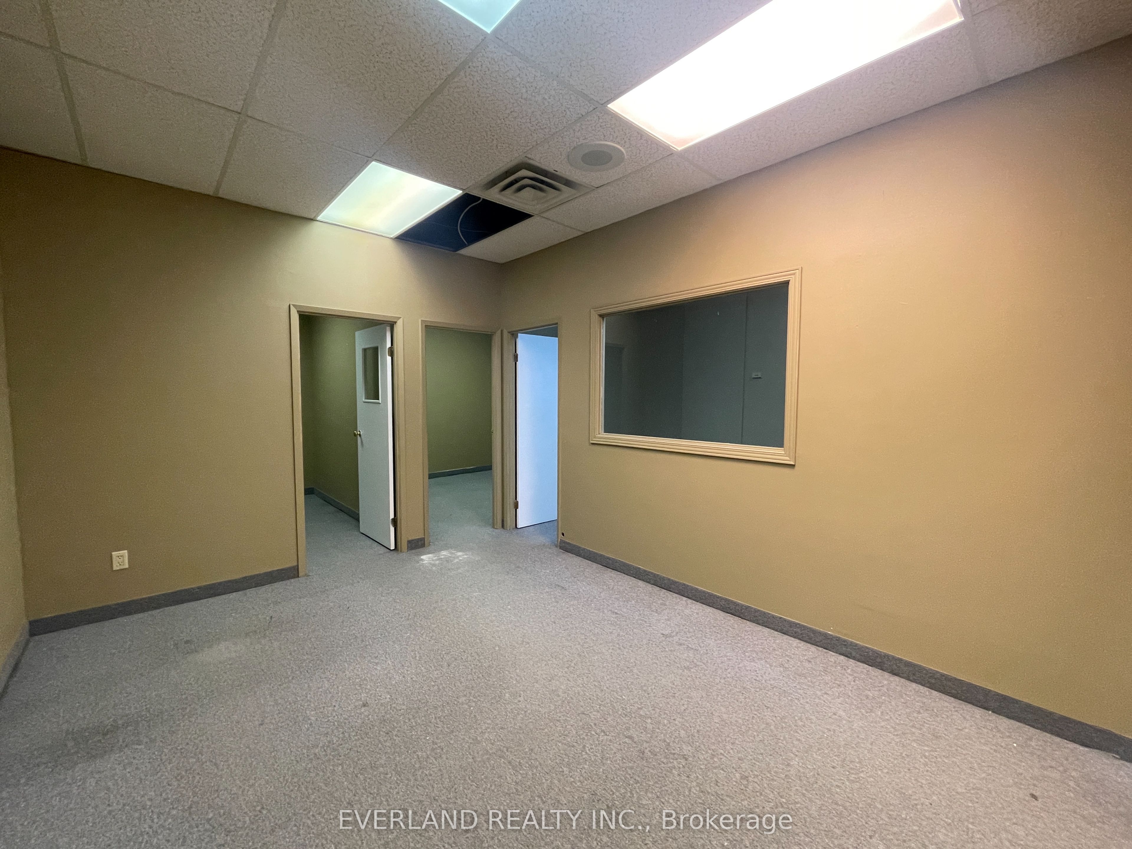 #201 - 3601 Victoria Park Avenue Property Photo 3