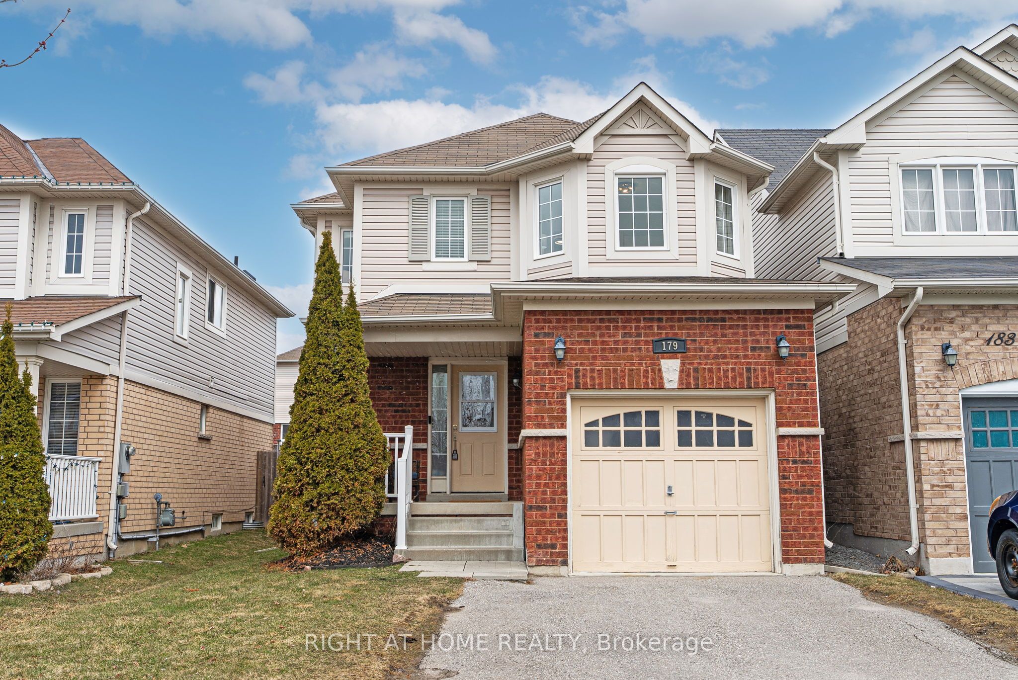 179 Courvier Cres Property Photo
