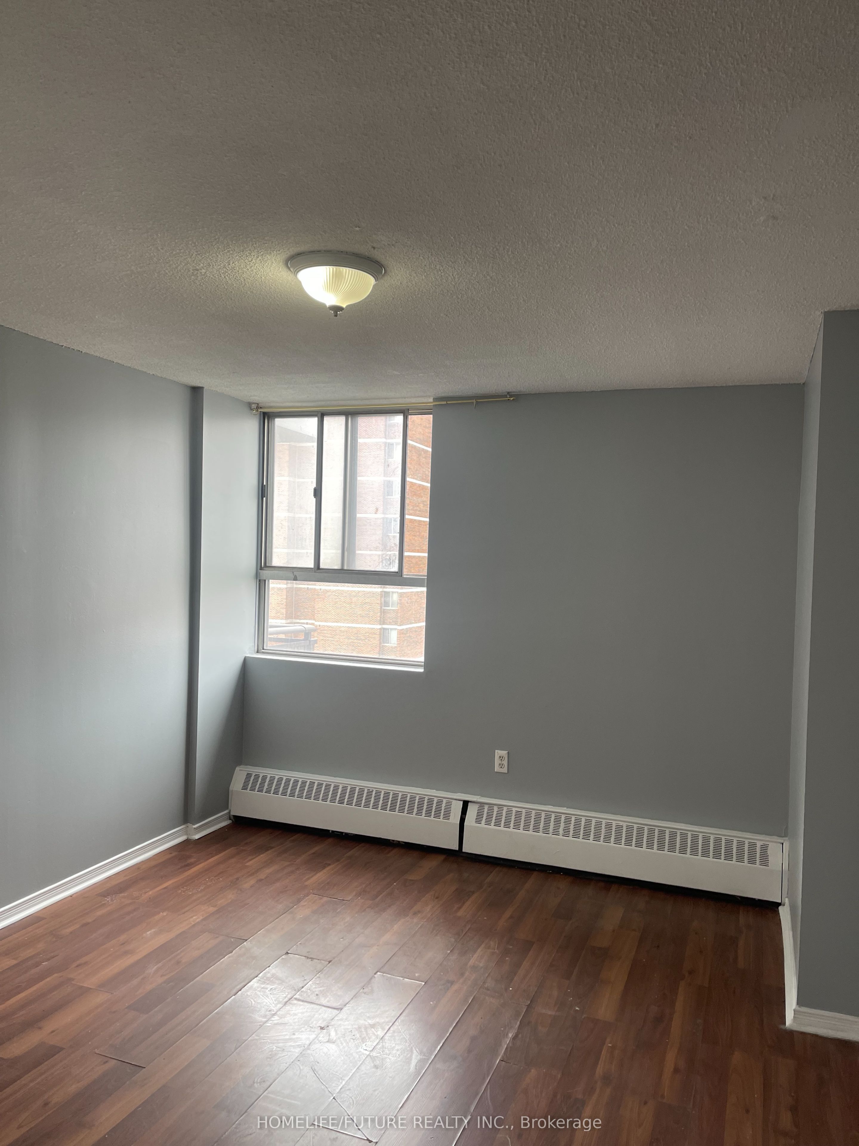 #707 - 1950 Kennedy Road Property Photo 2