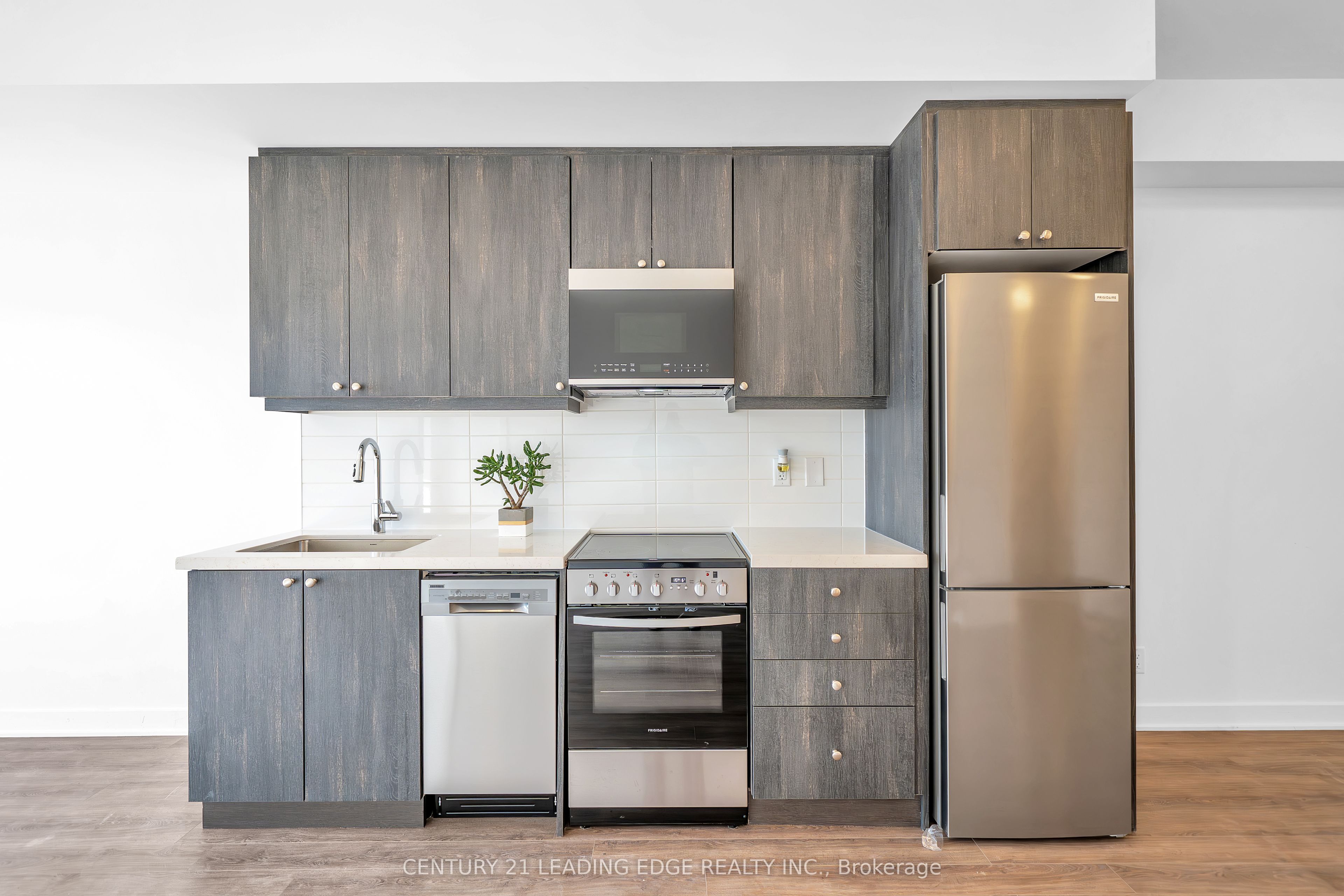 #811 - 55 Clarington Boulevard Property Photo 8