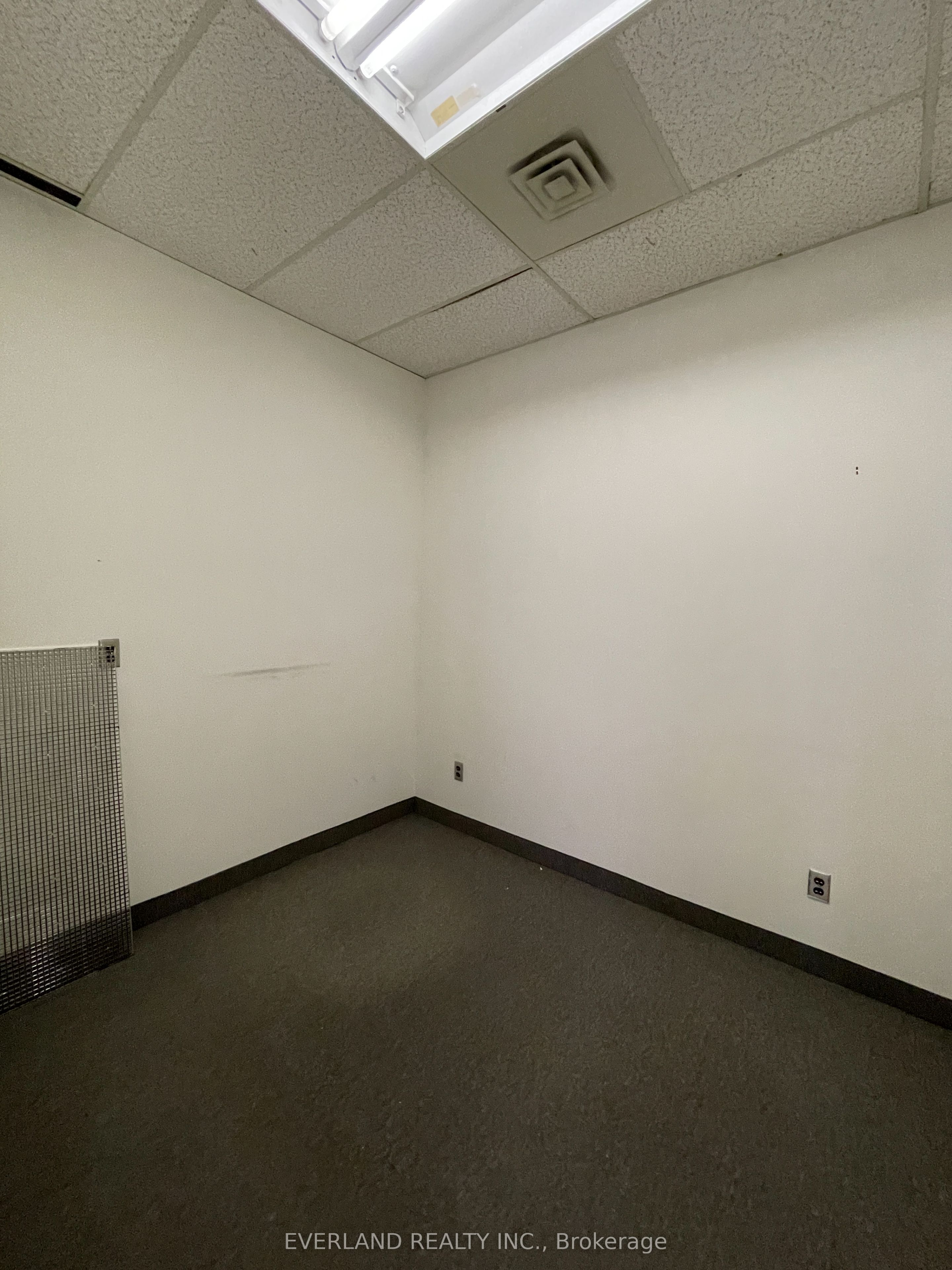#202a - 3601 Victoria Park Avenue Property Photo 6