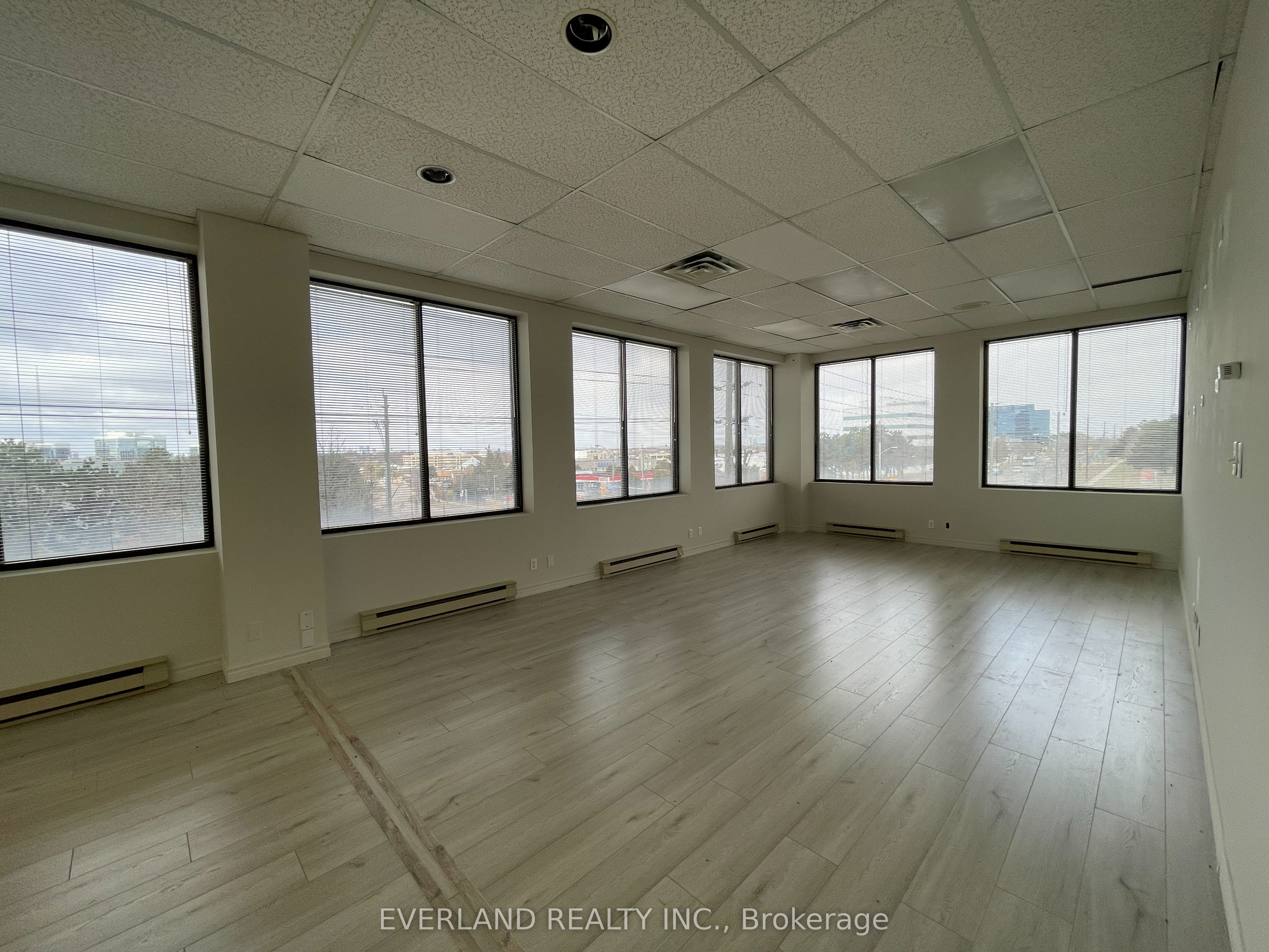 #309-310 - 3601 Victoria Park Avenue Property Photo 6