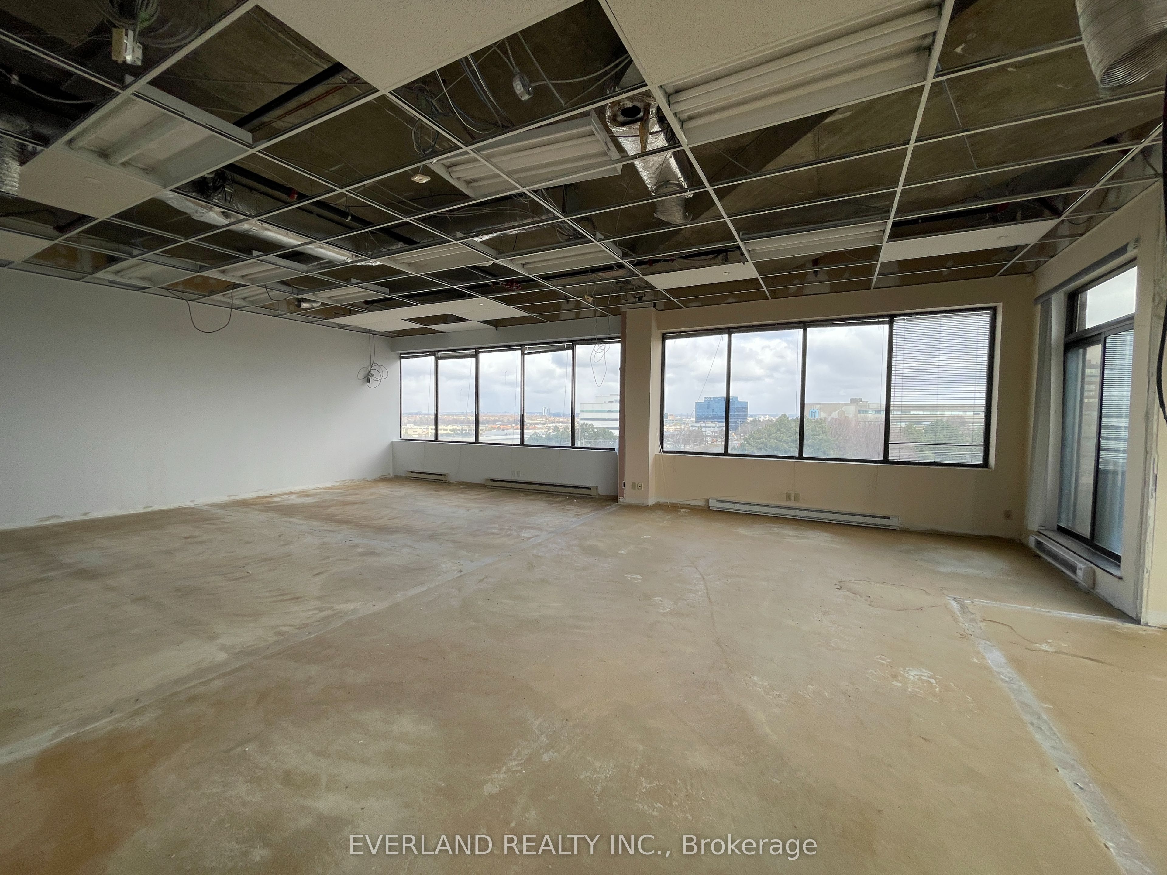 #500 - 3601 Victoria Park Avenue Property Photo 2