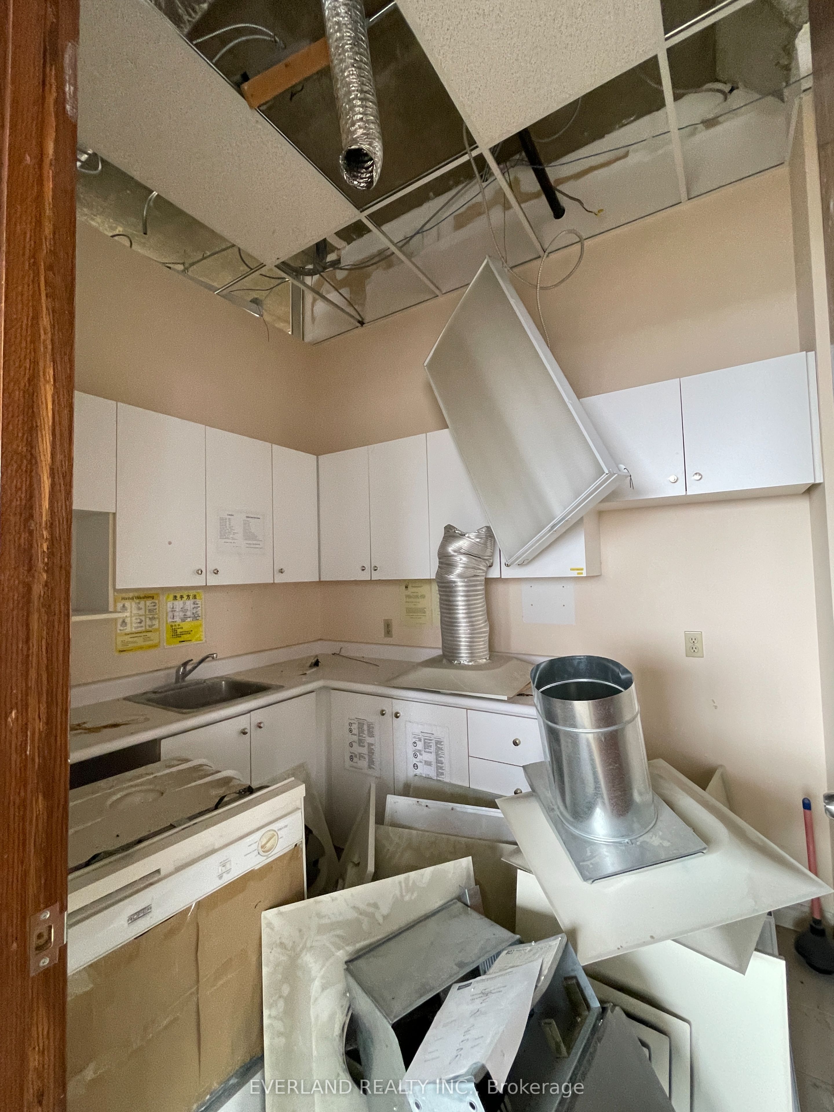 #500 - 3601 Victoria Park Avenue Property Photo 4