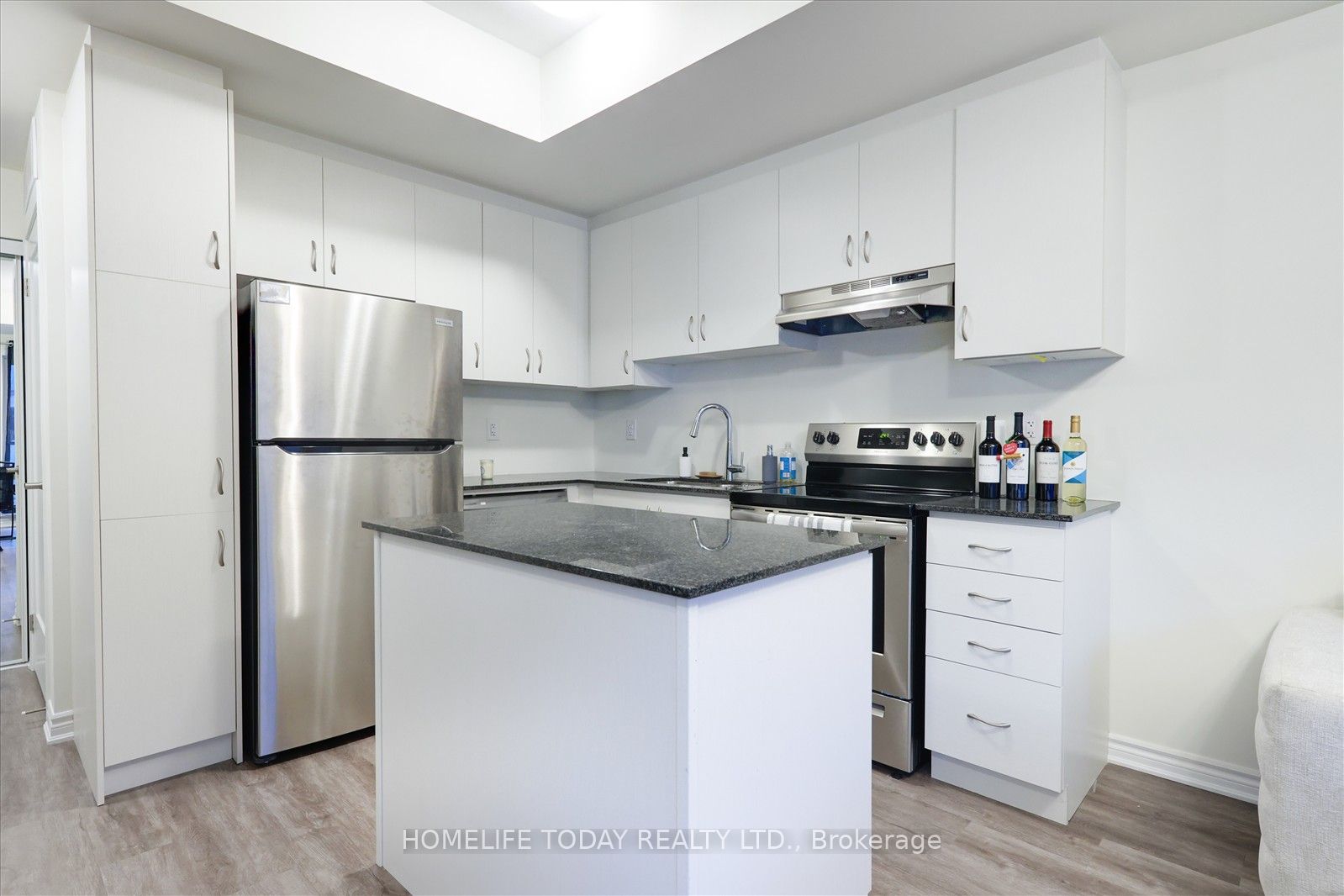 2787 Eglington Avenue 321 Property Photo 4