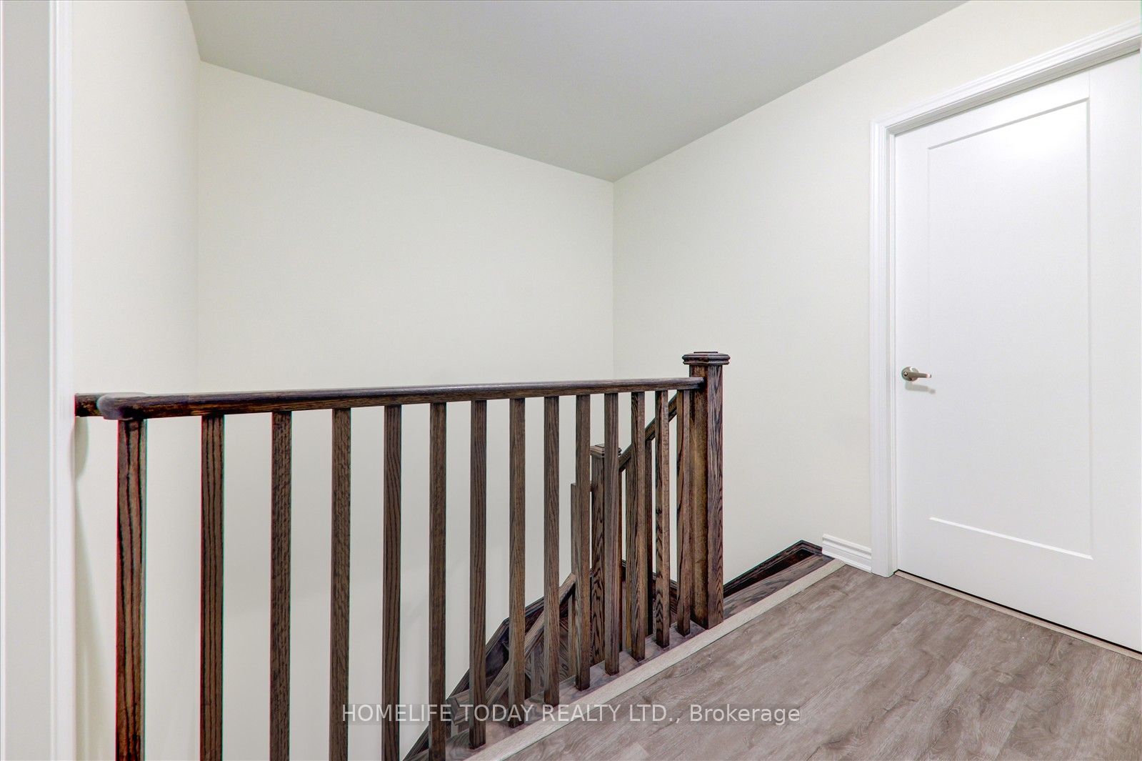 2787 Eglington Avenue 321 Property Photo 12