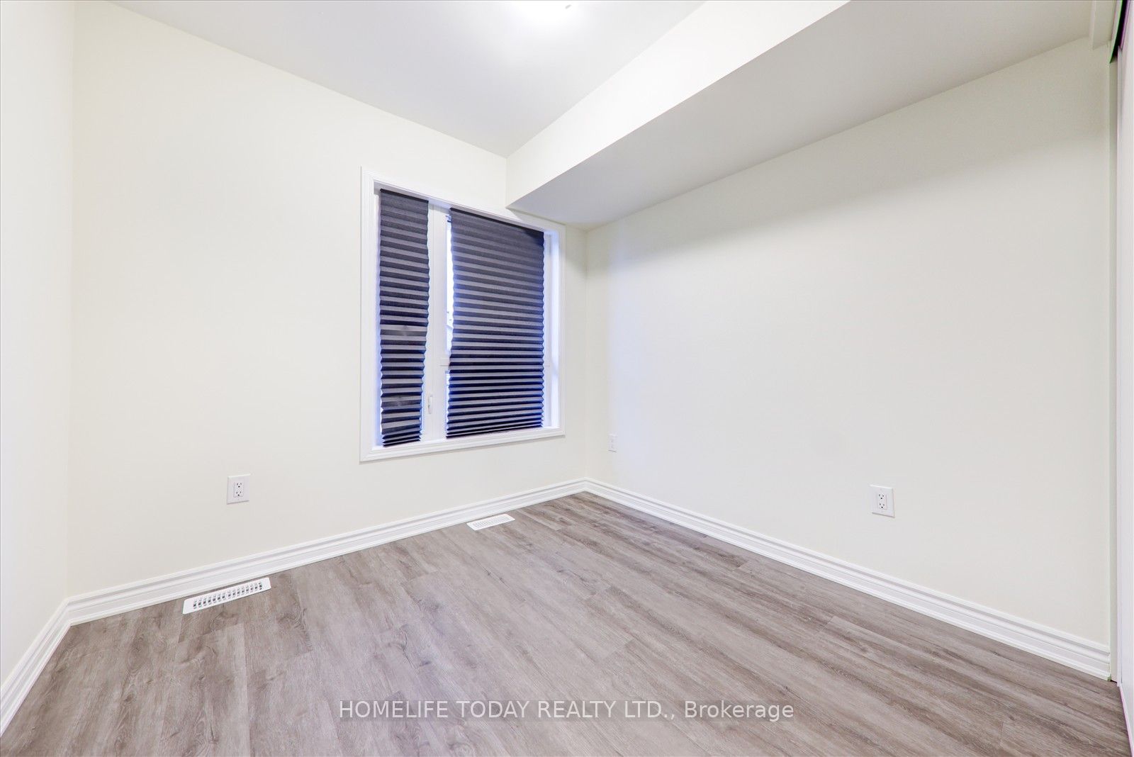 2787 Eglington Avenue 321 Property Photo 18