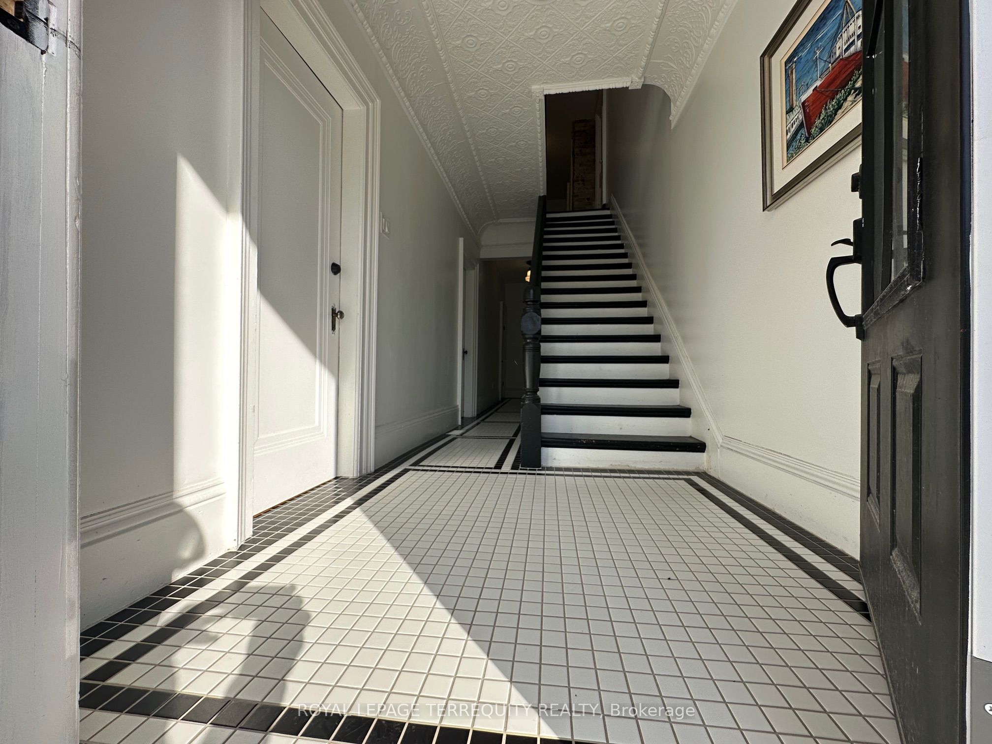 #w6 - 132 Highway 7 Property Photo 2