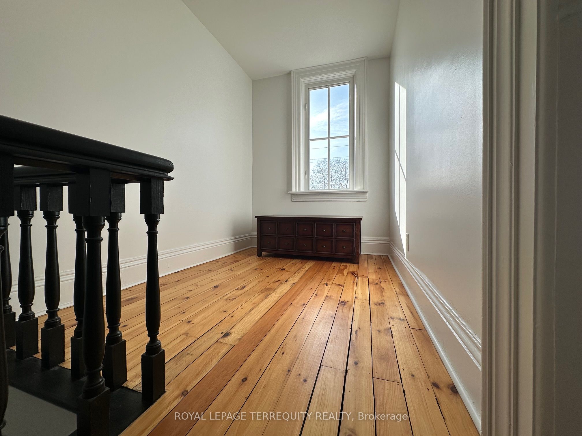 #w6 - 132 Highway 7 Property Photo 10