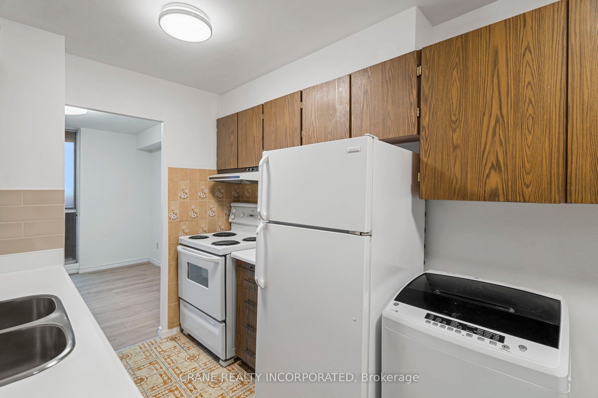 #2610 - 1 Massey Square Property Photo 12