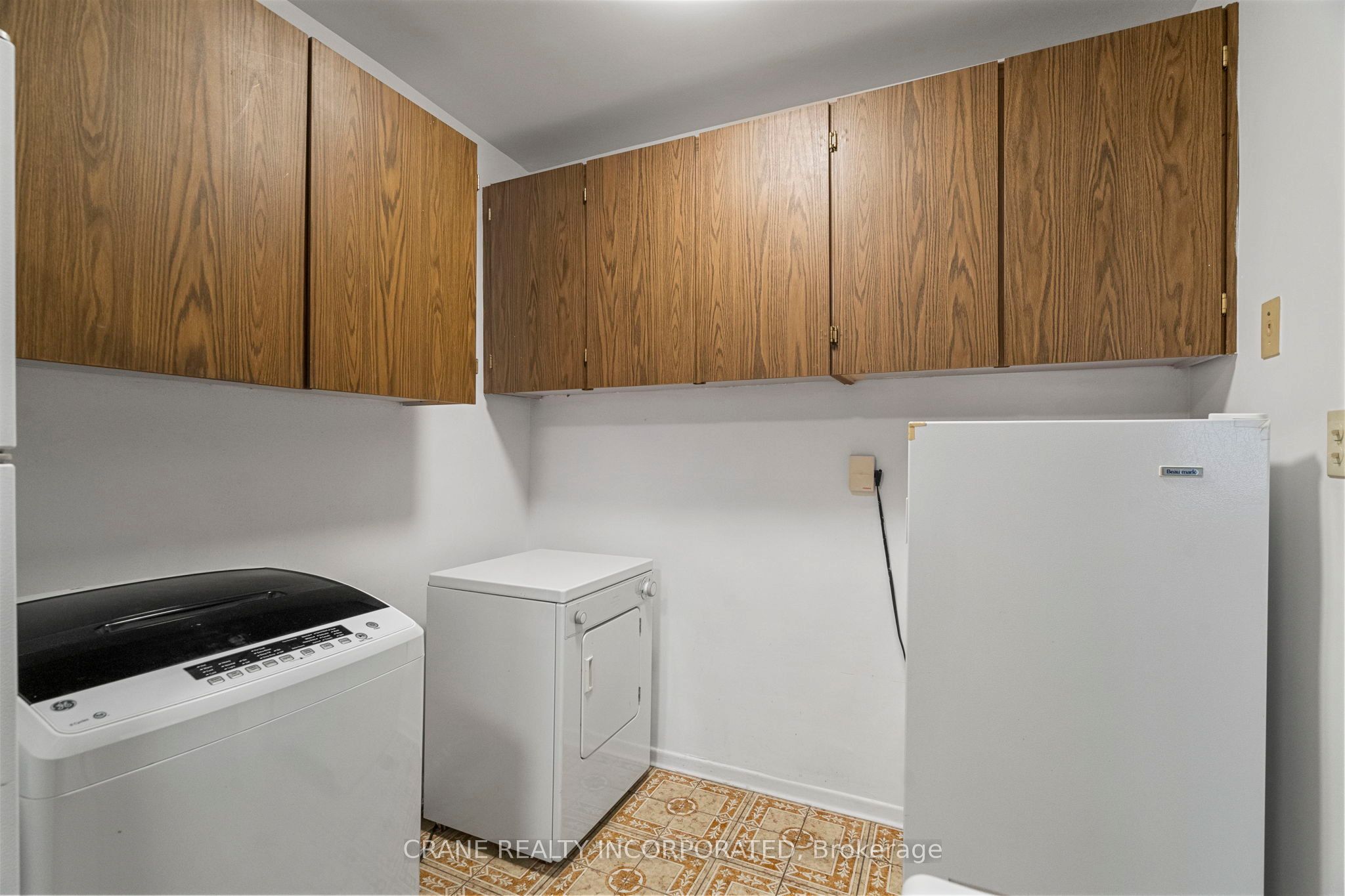 #2610 - 1 Massey Square Property Photo 14