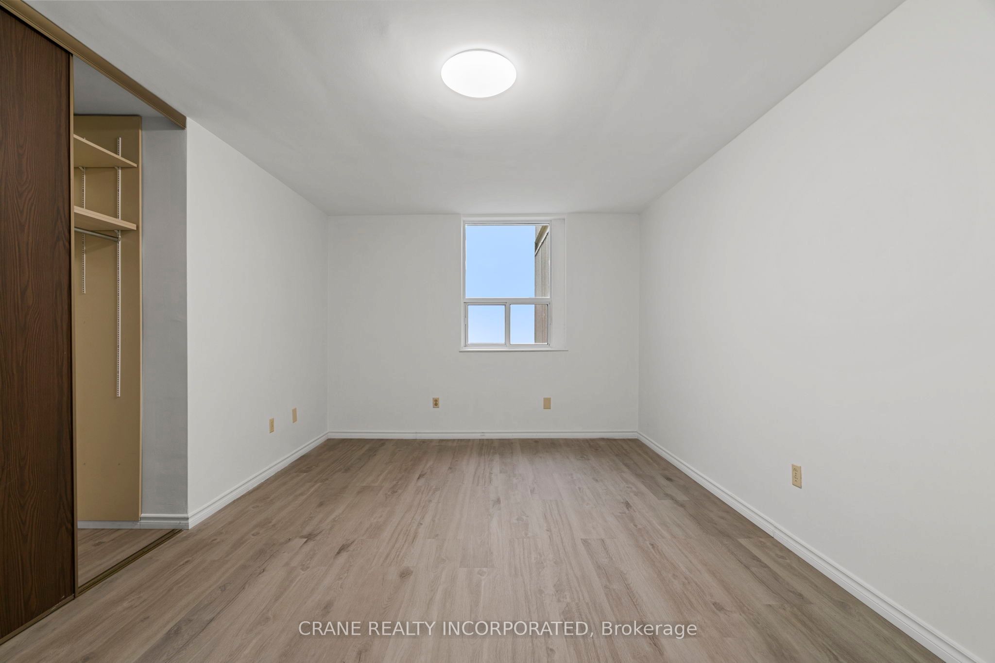 #2610 - 1 Massey Square Property Photo 18