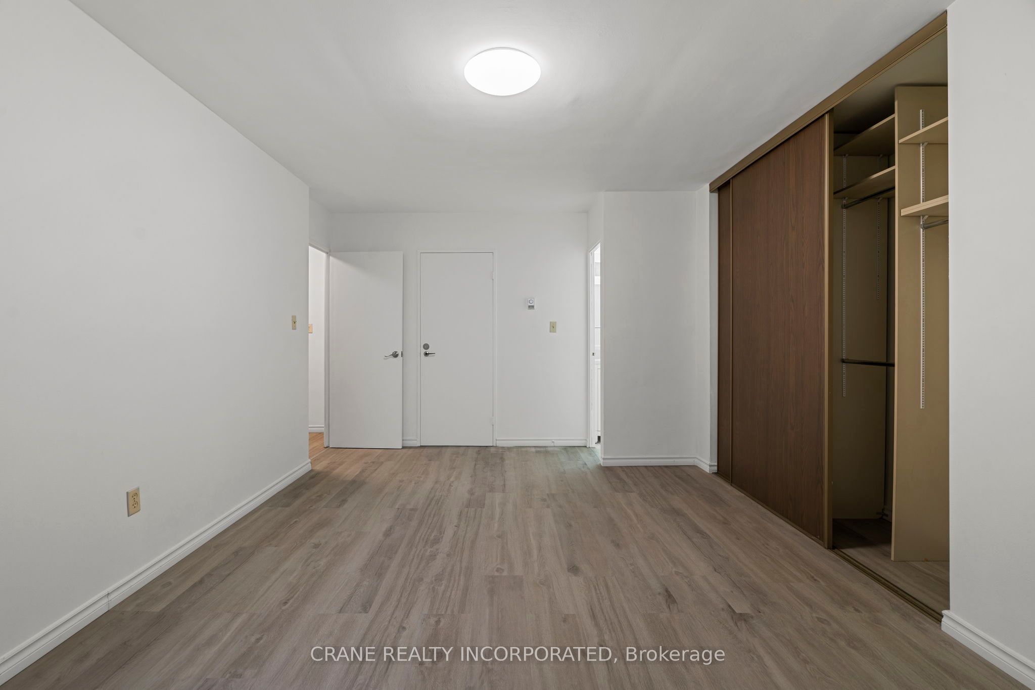 #2610 - 1 Massey Square Property Photo 19
