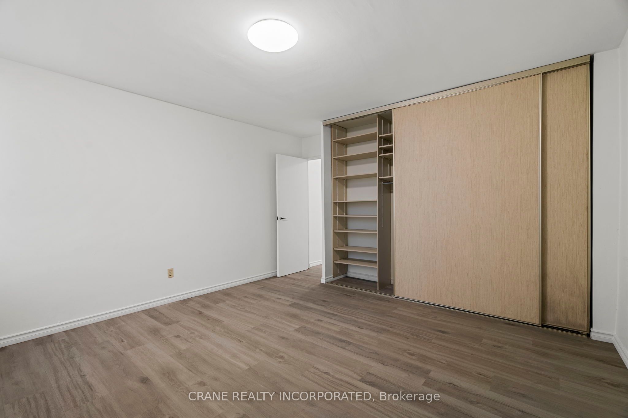 #2610 - 1 Massey Square Property Photo 24