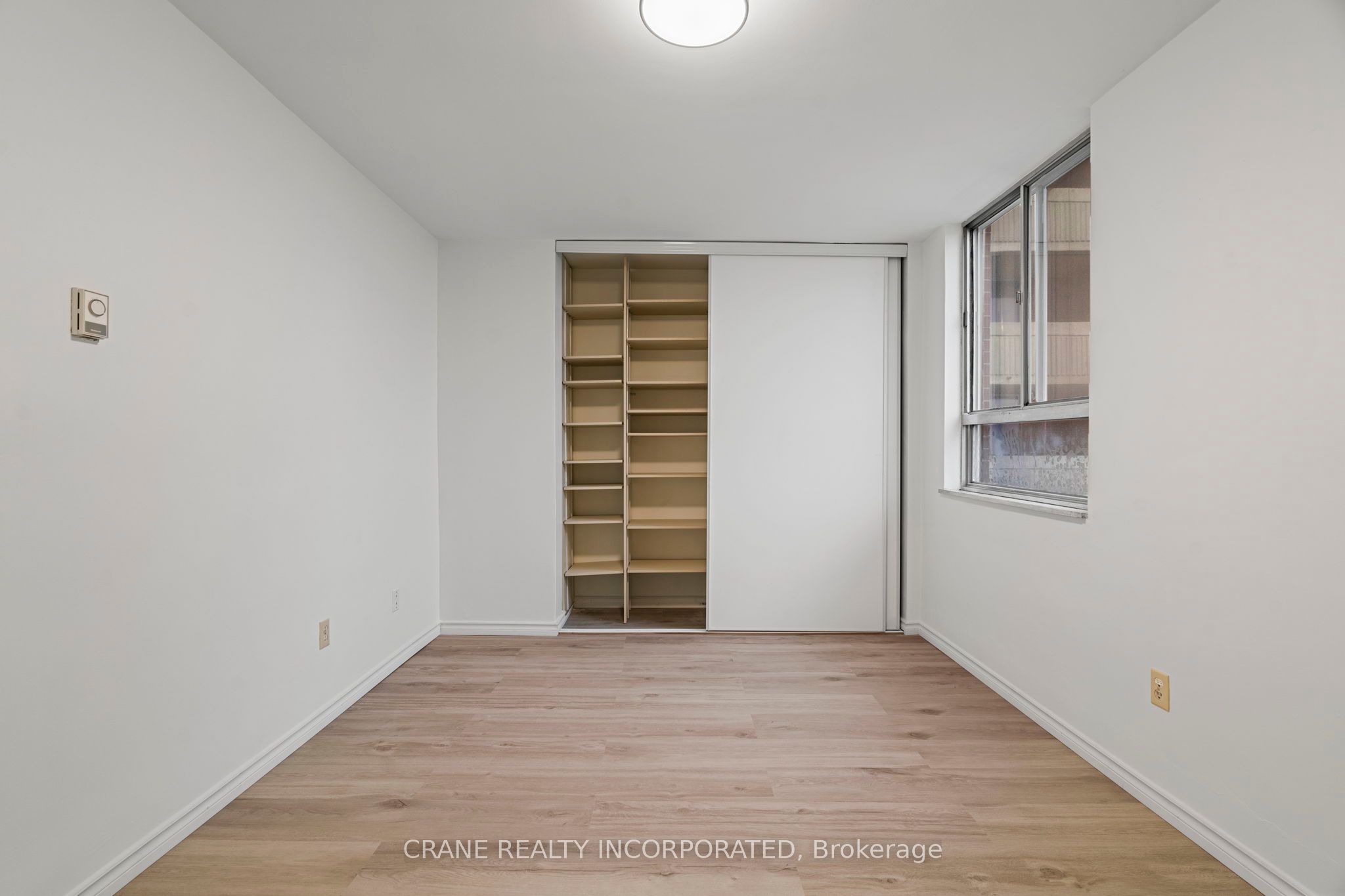 #2610 - 1 Massey Square Property Photo 25