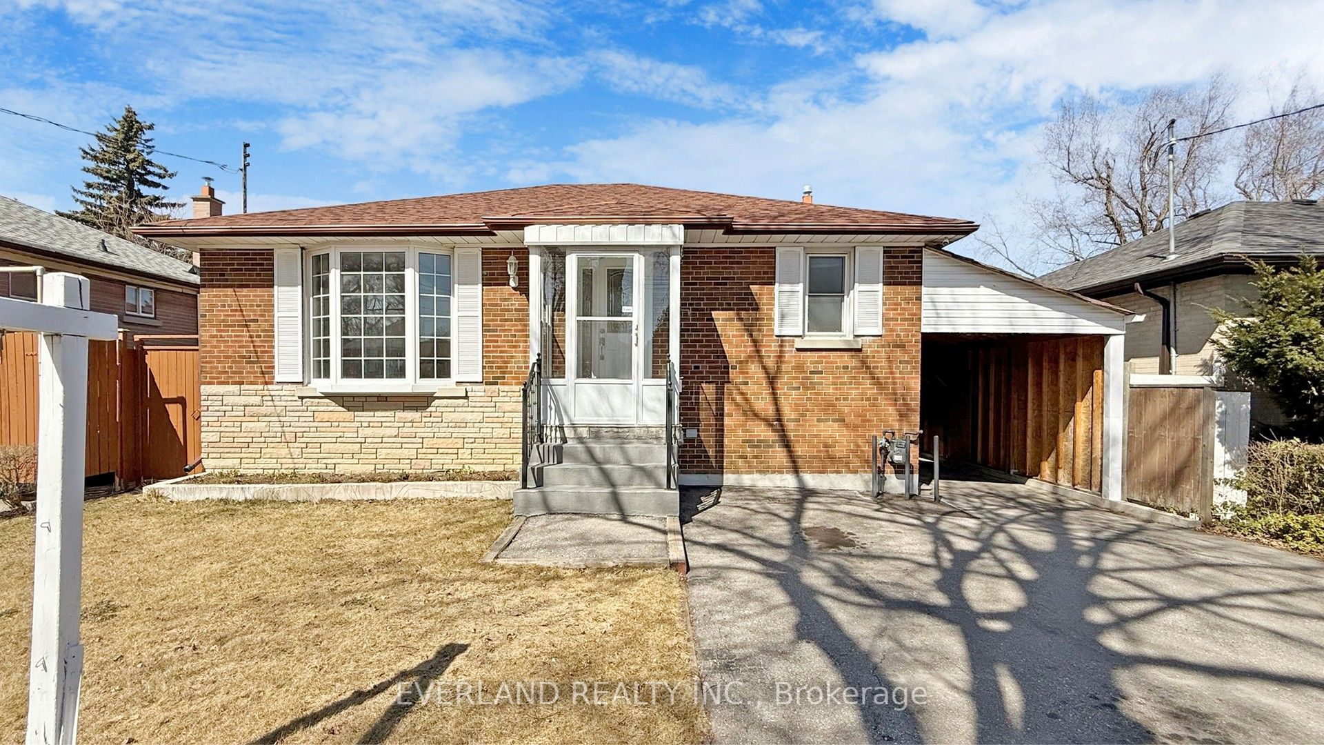 8 Hogan Drive Property Photo 1