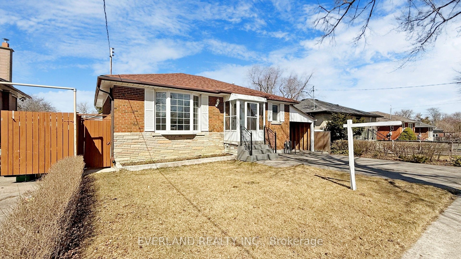 8 Hogan Drive Property Photo 2