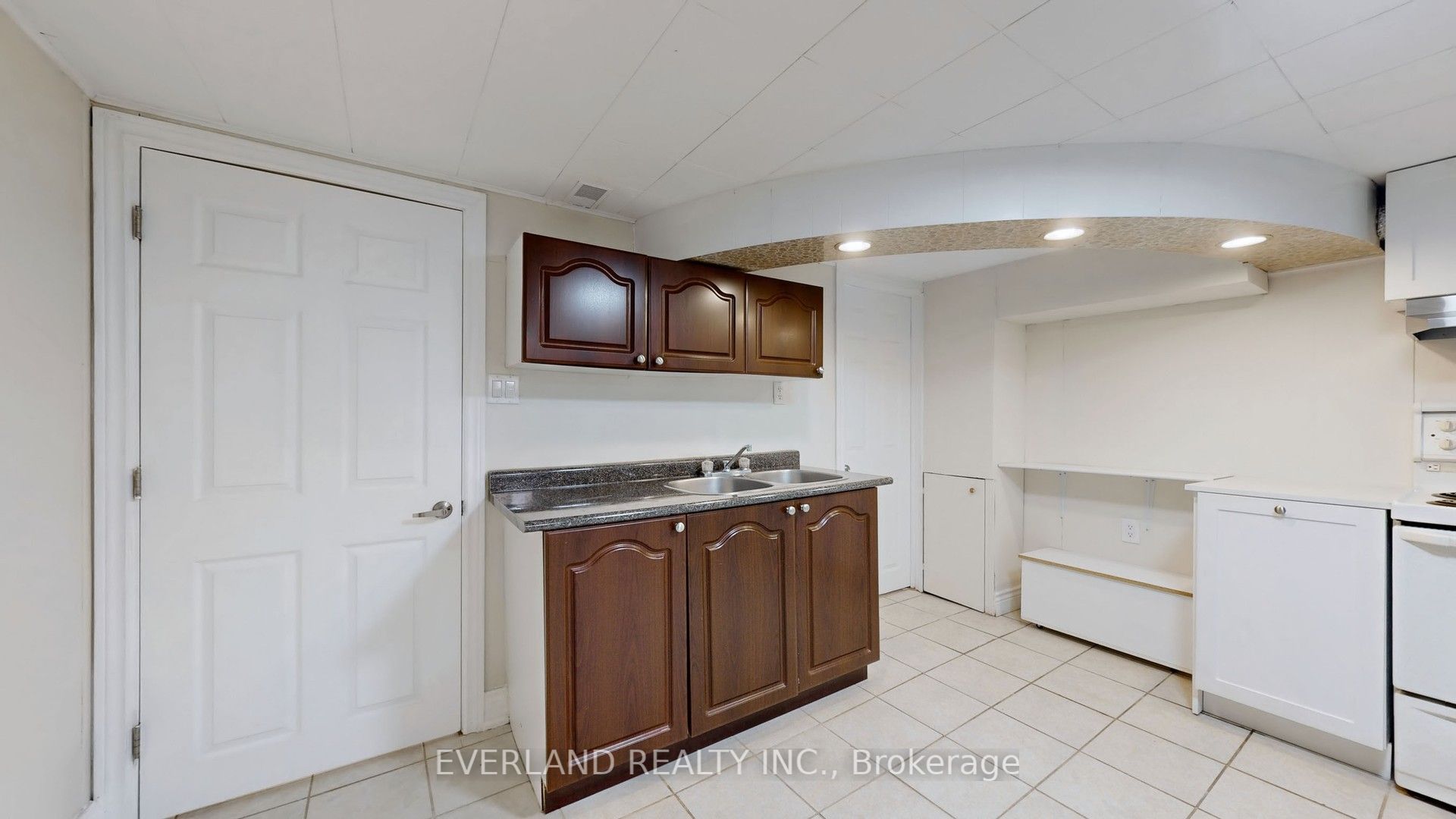 8 Hogan Drive Property Photo 38