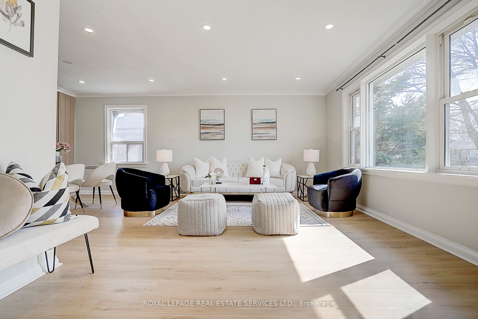 8 Bellvare Crescent Property Photo 3
