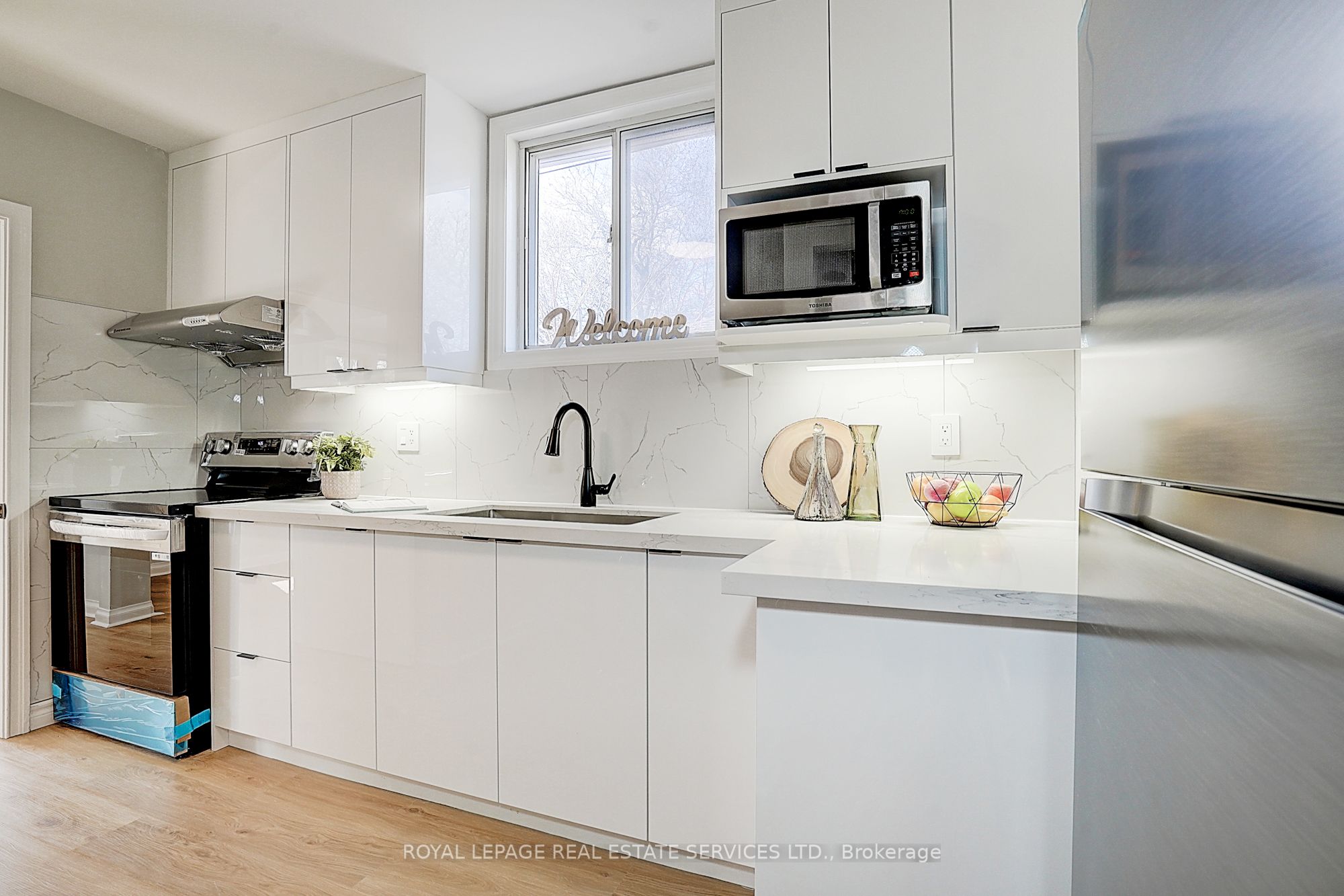 8 Bellvare Crescent Property Photo 15