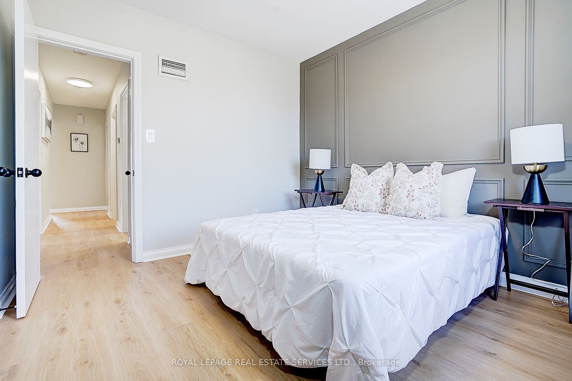 8 Bellvare Crescent Property Photo 21