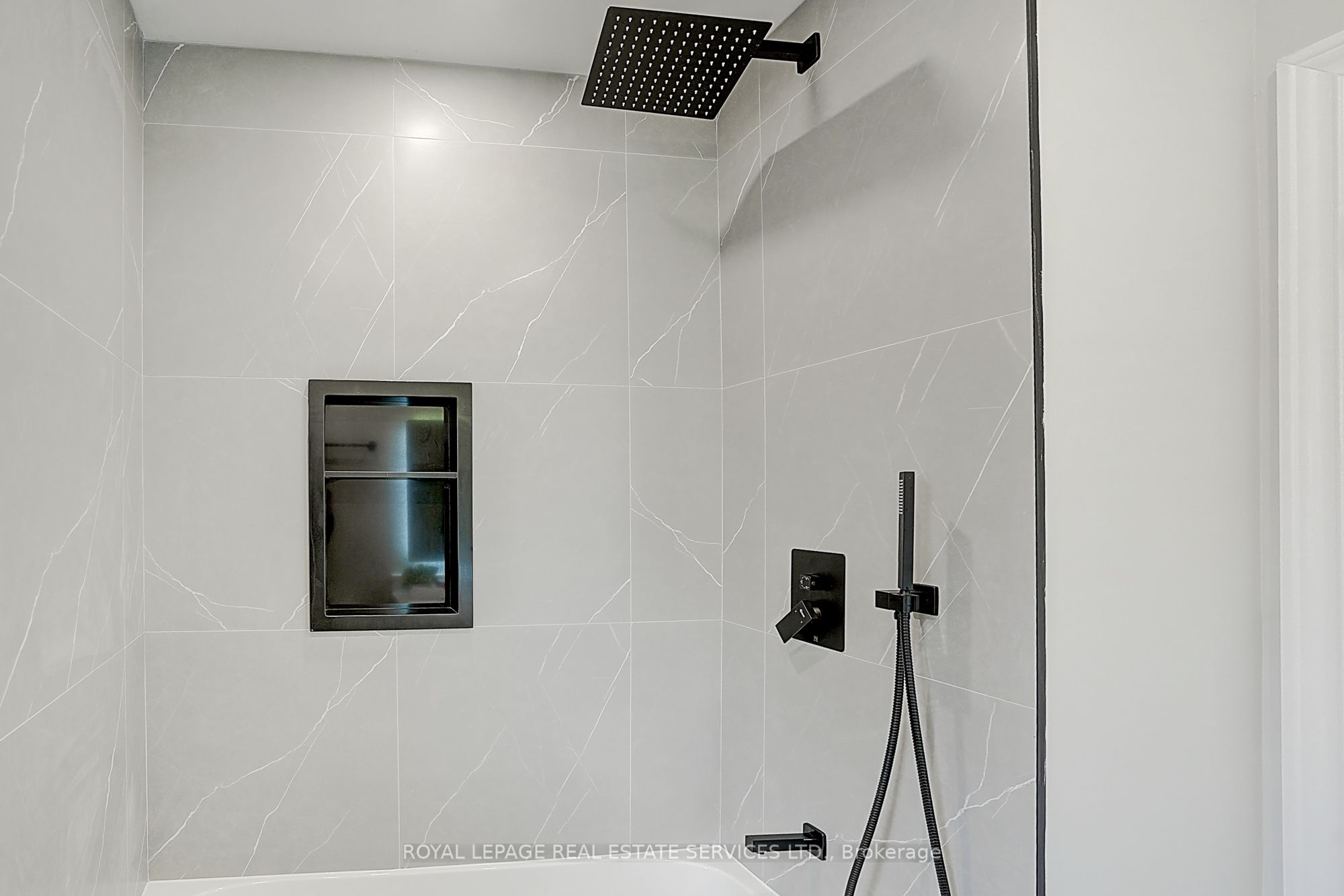 8 Bellvare Crescent Property Photo 25
