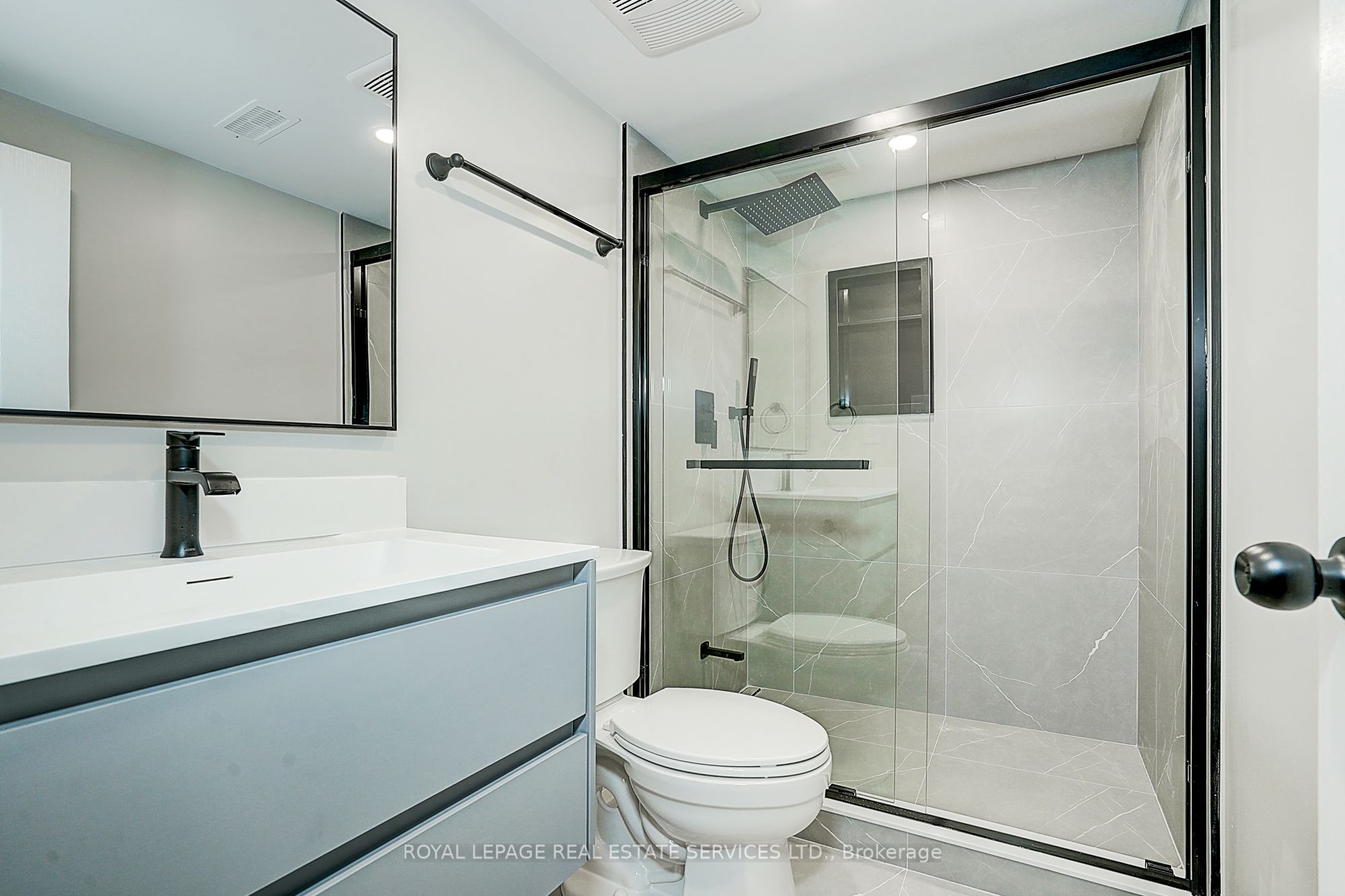 8 Bellvare Crescent Property Photo 35