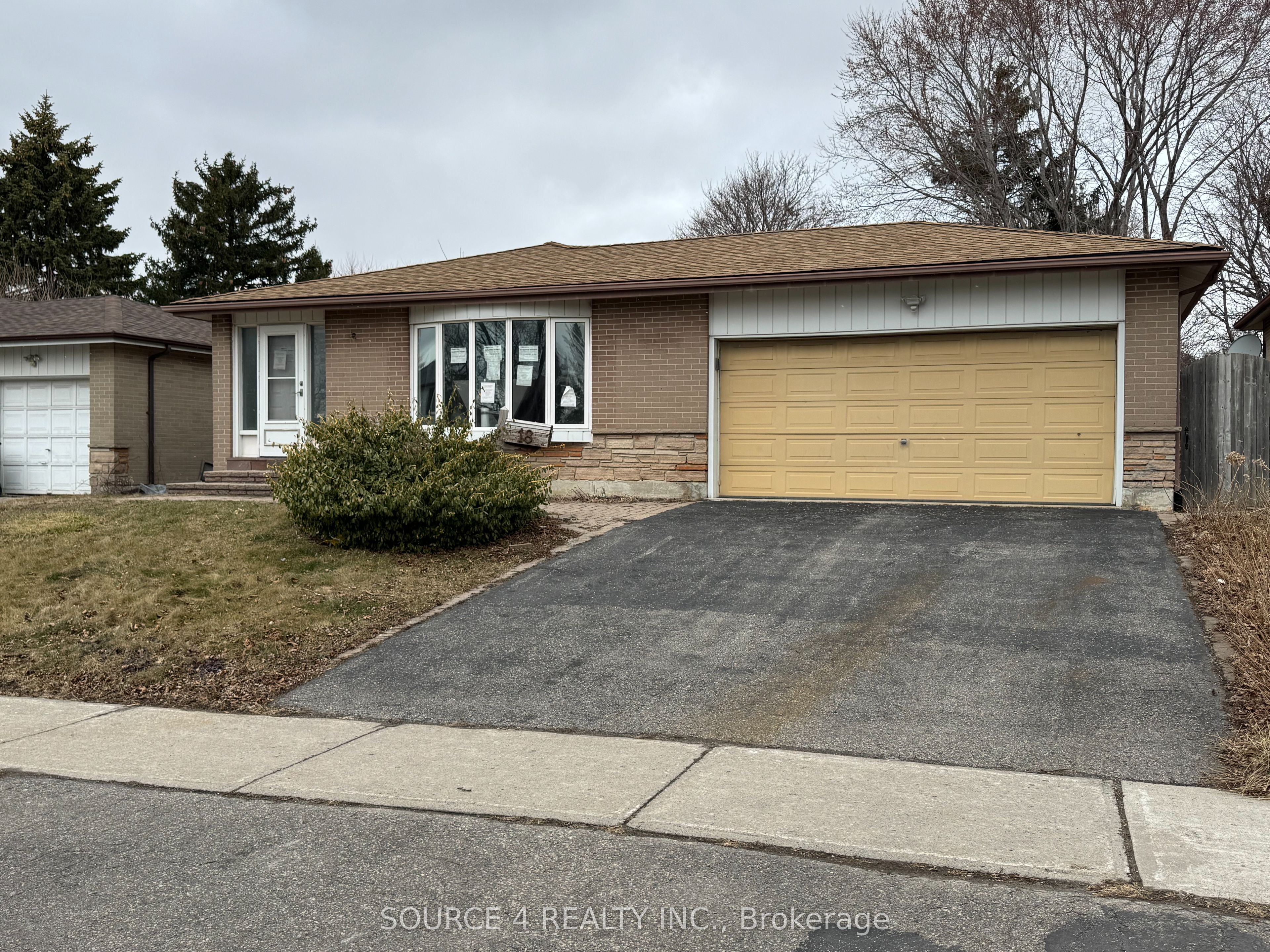 18 Tweedrock Crescent Property Photo 1