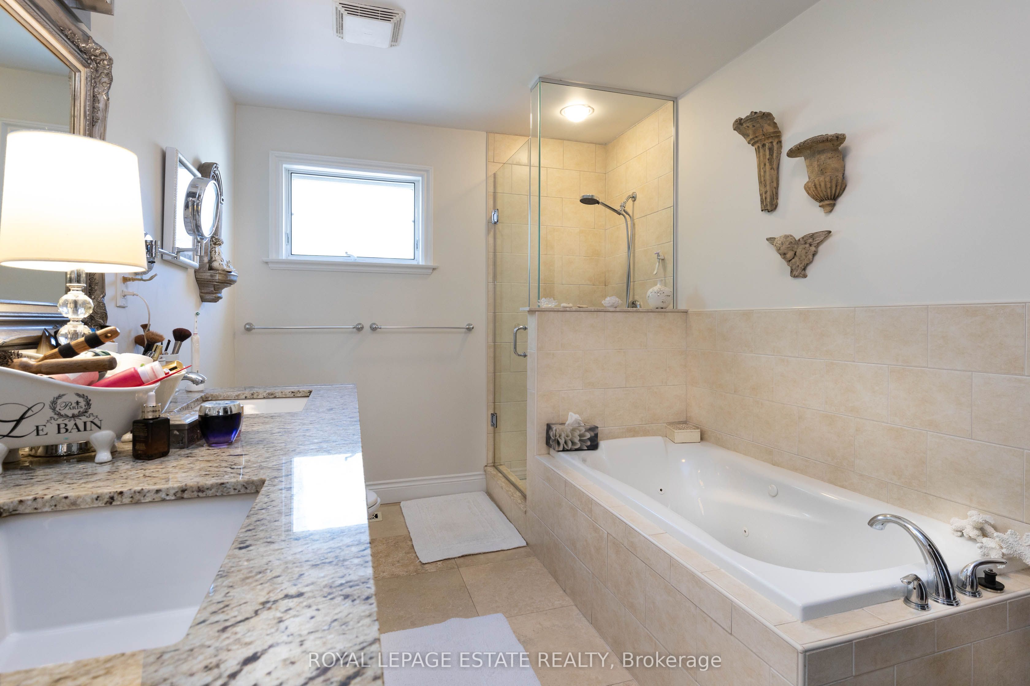 2184 Queen Street Property Photo 19